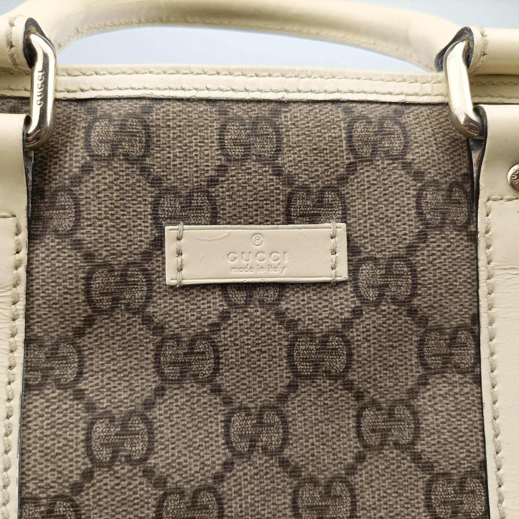 Pre-owned Gucci GG plus Spring Joy GG Supreme BEIGE×WHITE PVC coated canvas 193603 handbag | stylenewstar