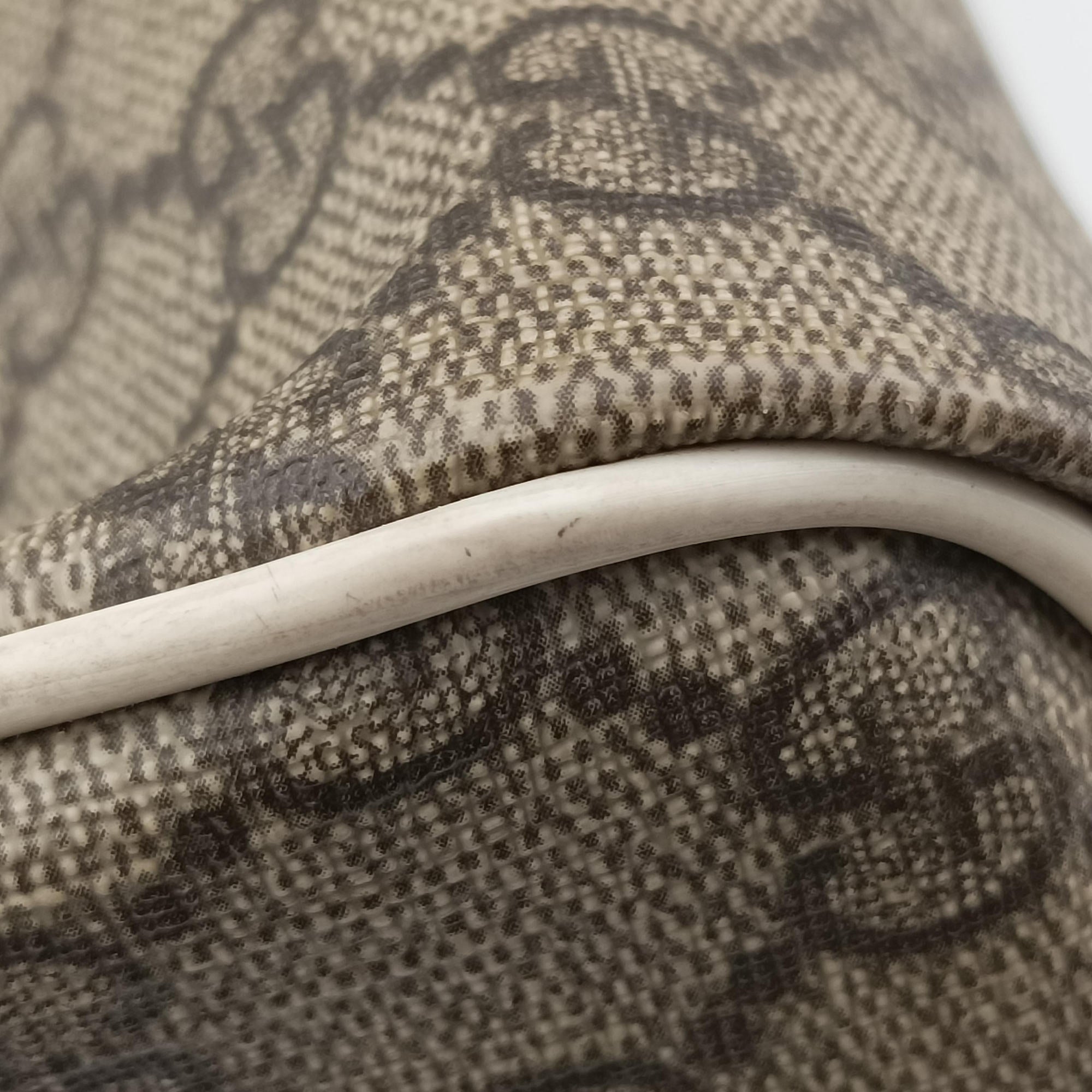 Pre-owned Gucci GG plus Spring Joy GG Supreme BEIGE×WHITE PVC coated canvas 193603 handbag | stylenewstar