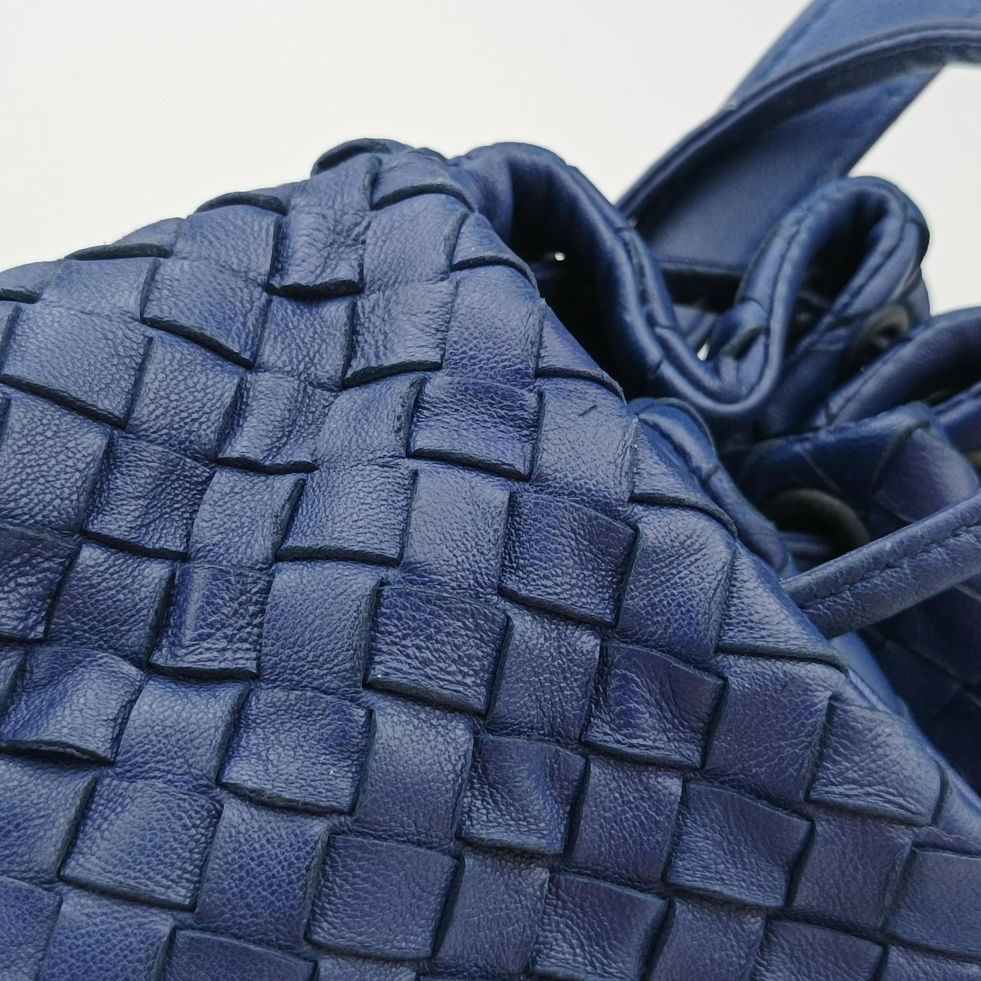 Vintage Bottega Veneta Intrecciato Navy lambskin  shoulderbag | stylenewstar