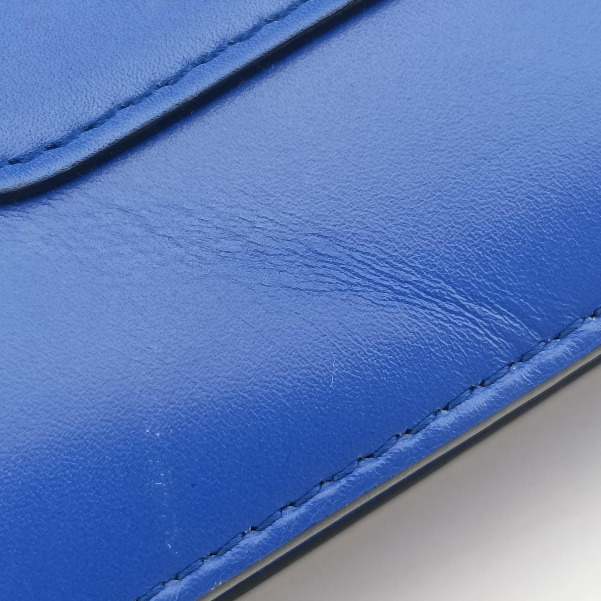 Secondhand Bvlgari SERPENTI FOREVER Blue leather  shoulderbag | stylenewstar