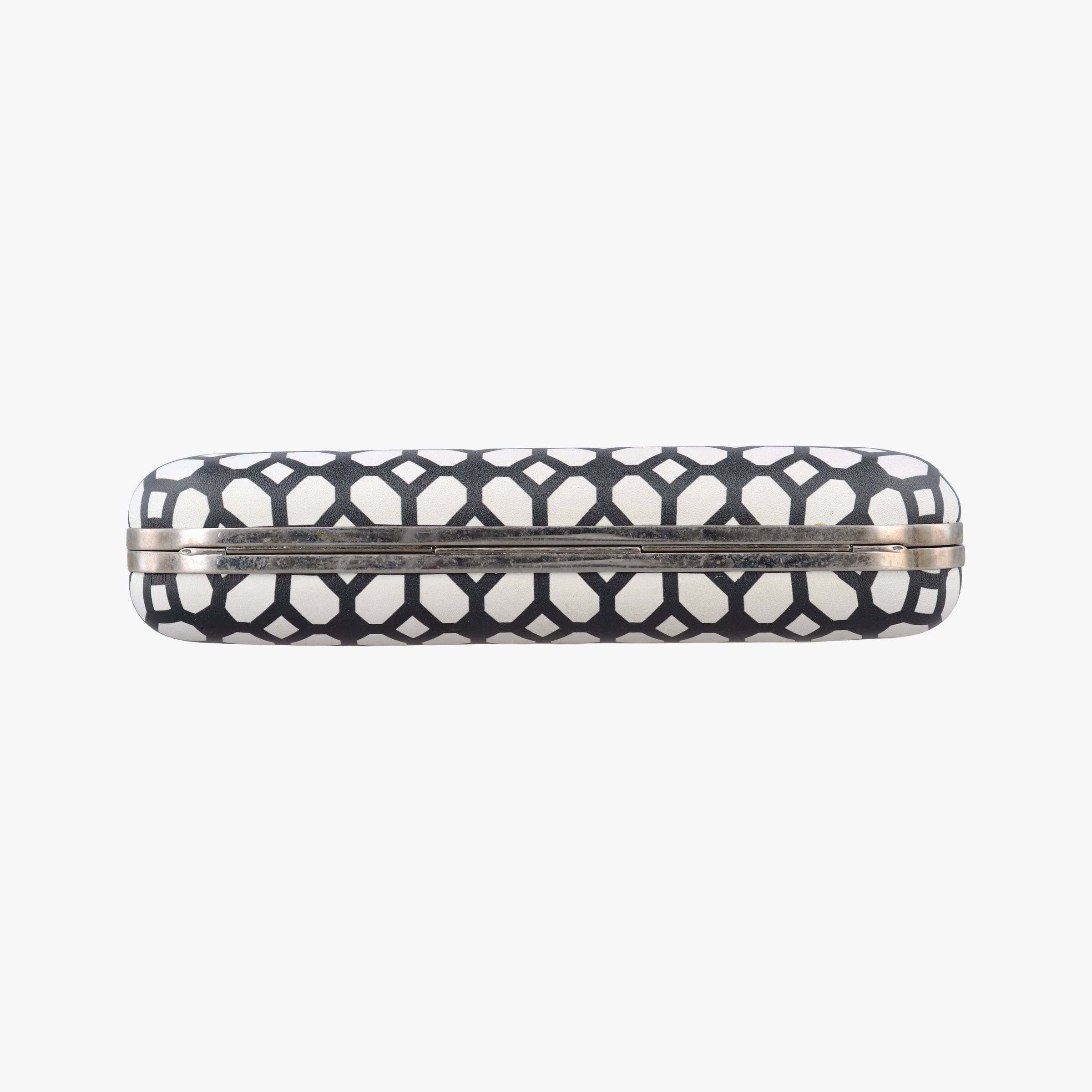 Pre-owned Alexander McQueen Four Ring White × Black Leather  clutchbag | stylenewstar