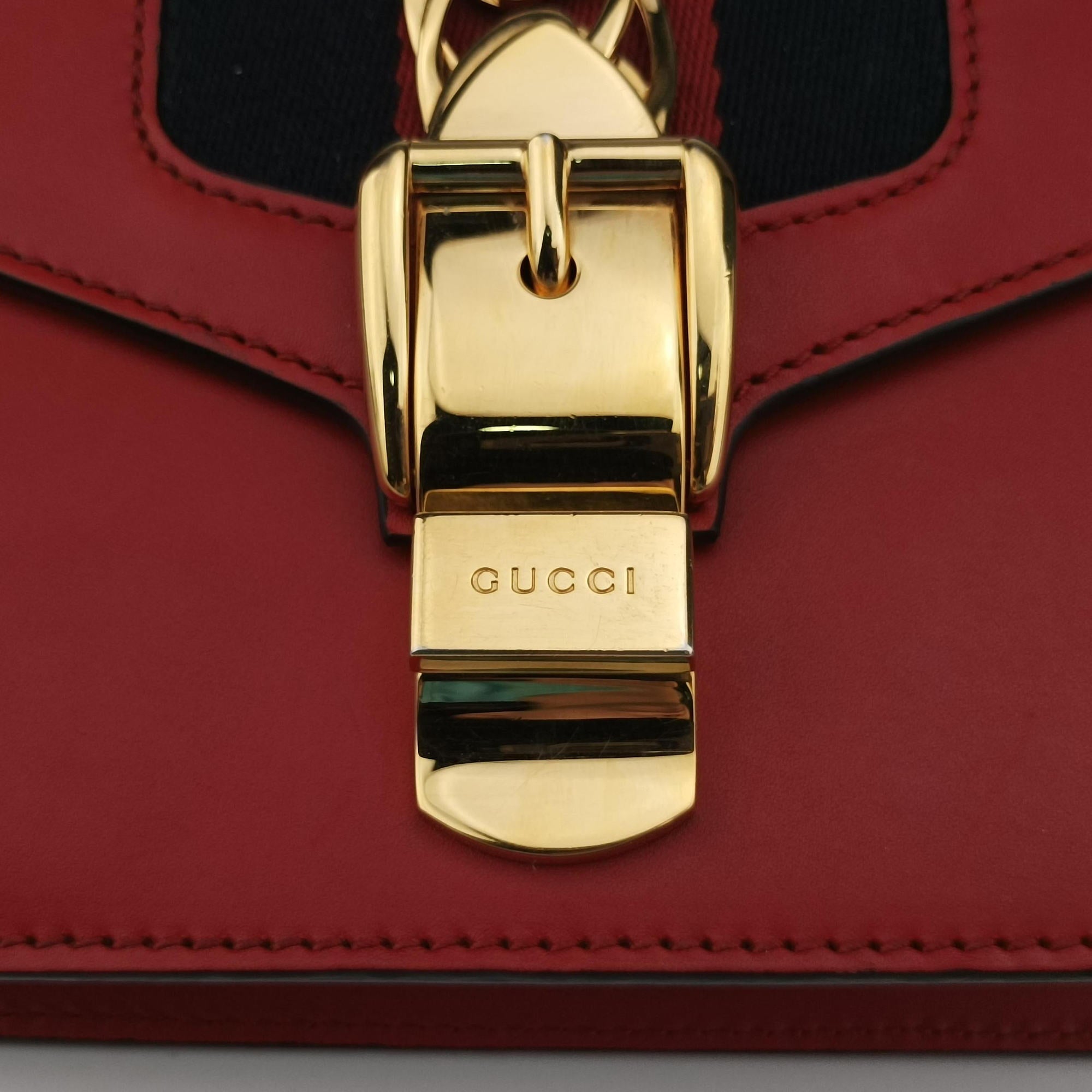 Pre-owned Gucci Sylvie Red×navy Leather 431666 shoulderbag | stylenewstar