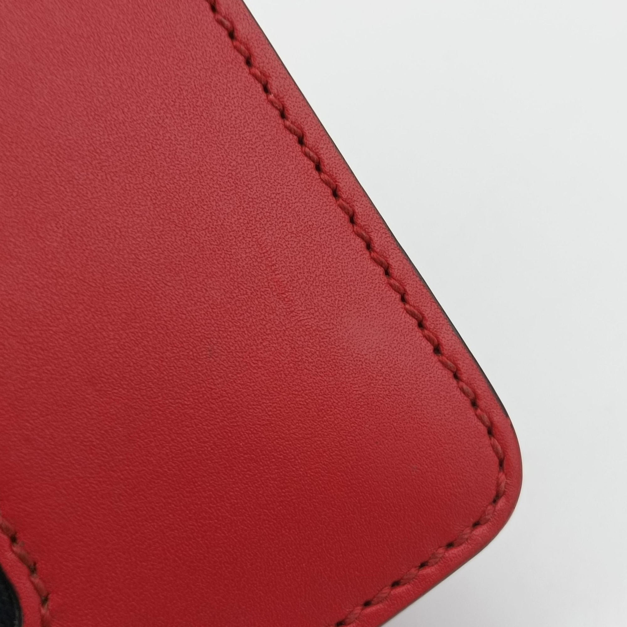Pre-owned Gucci Sylvie Red×navy Leather 431666 shoulderbag | stylenewstar