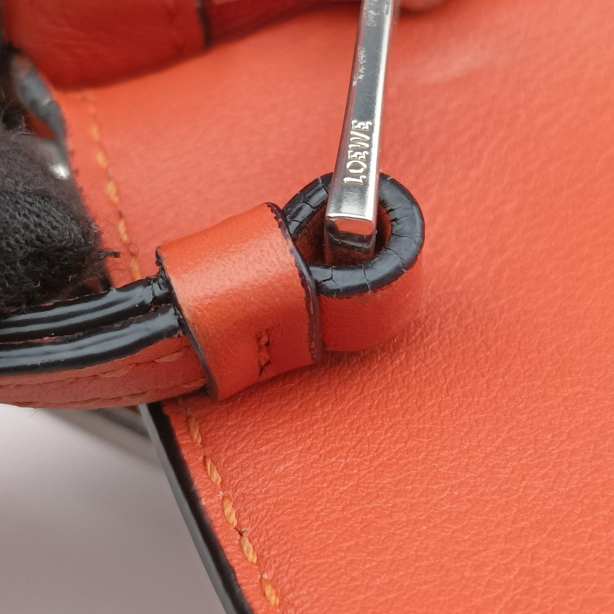 Pre-owned Loewe Puzzle Bag Medium Orange Leather  shoulderbag | stylenewstar
