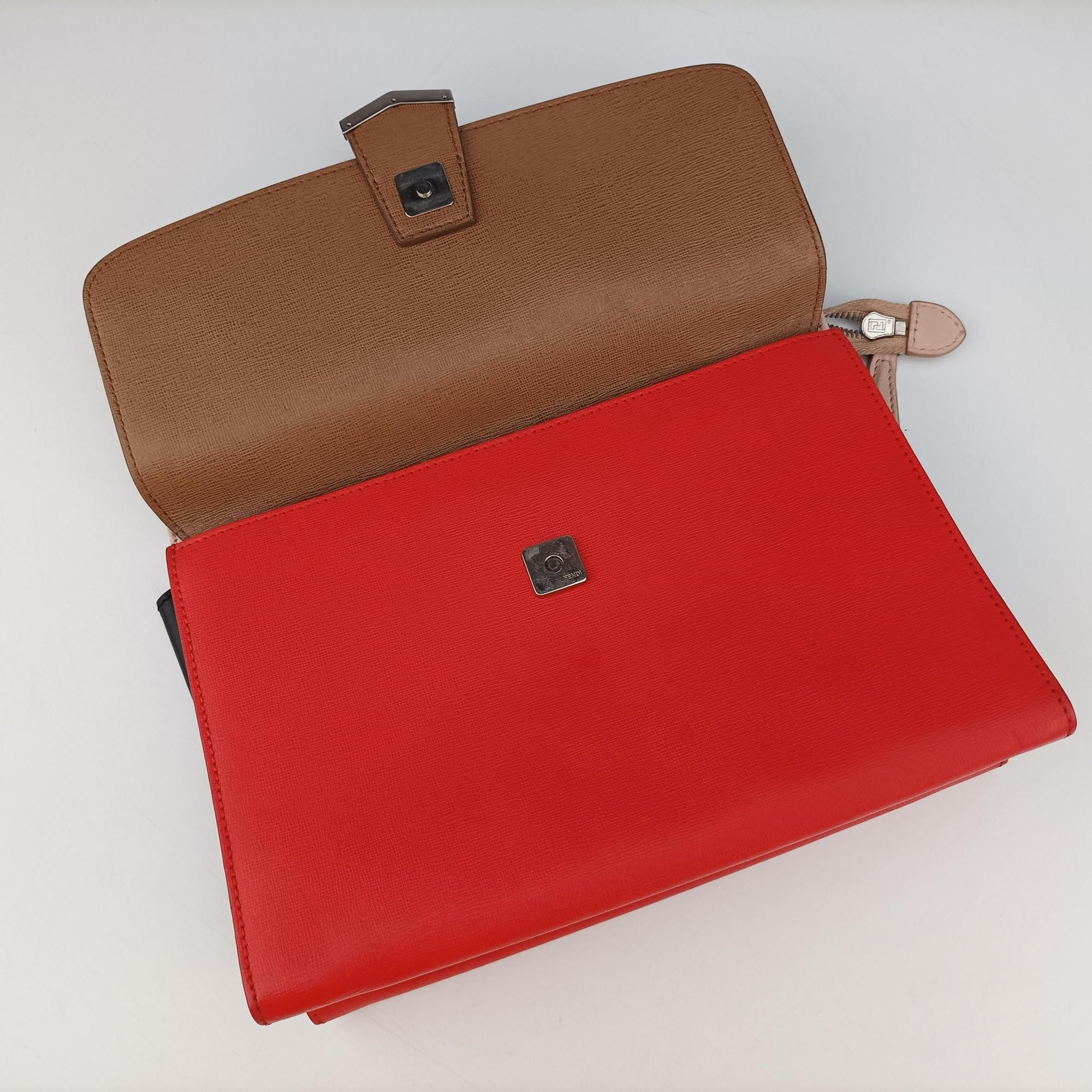 Secondhand Fendi Demi Jour Red × Brown Leather 8BT222 shoulderbag | stylenewstar
