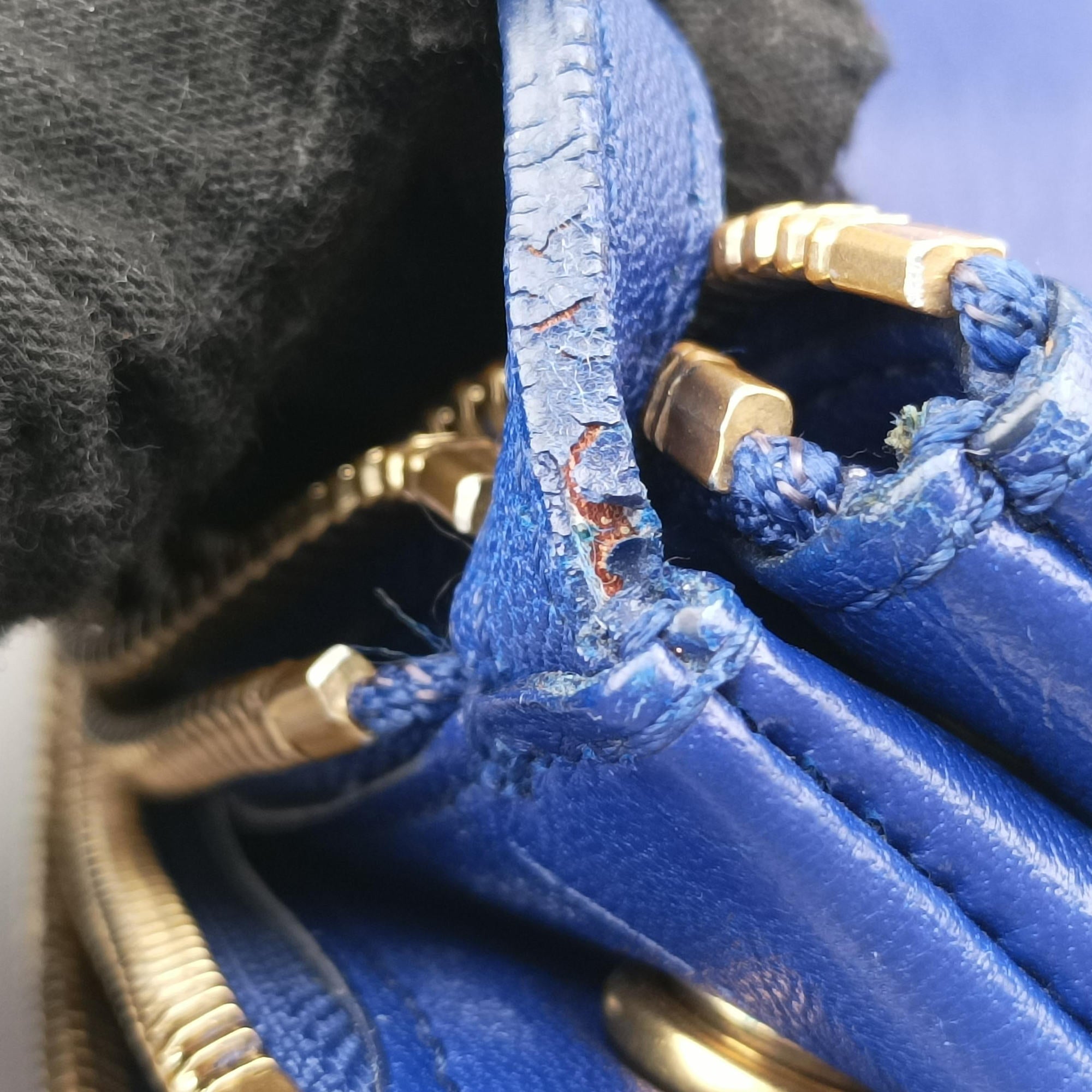 Vintage Celine TRIO Blue Leather  shoulderbag | stylenewstar