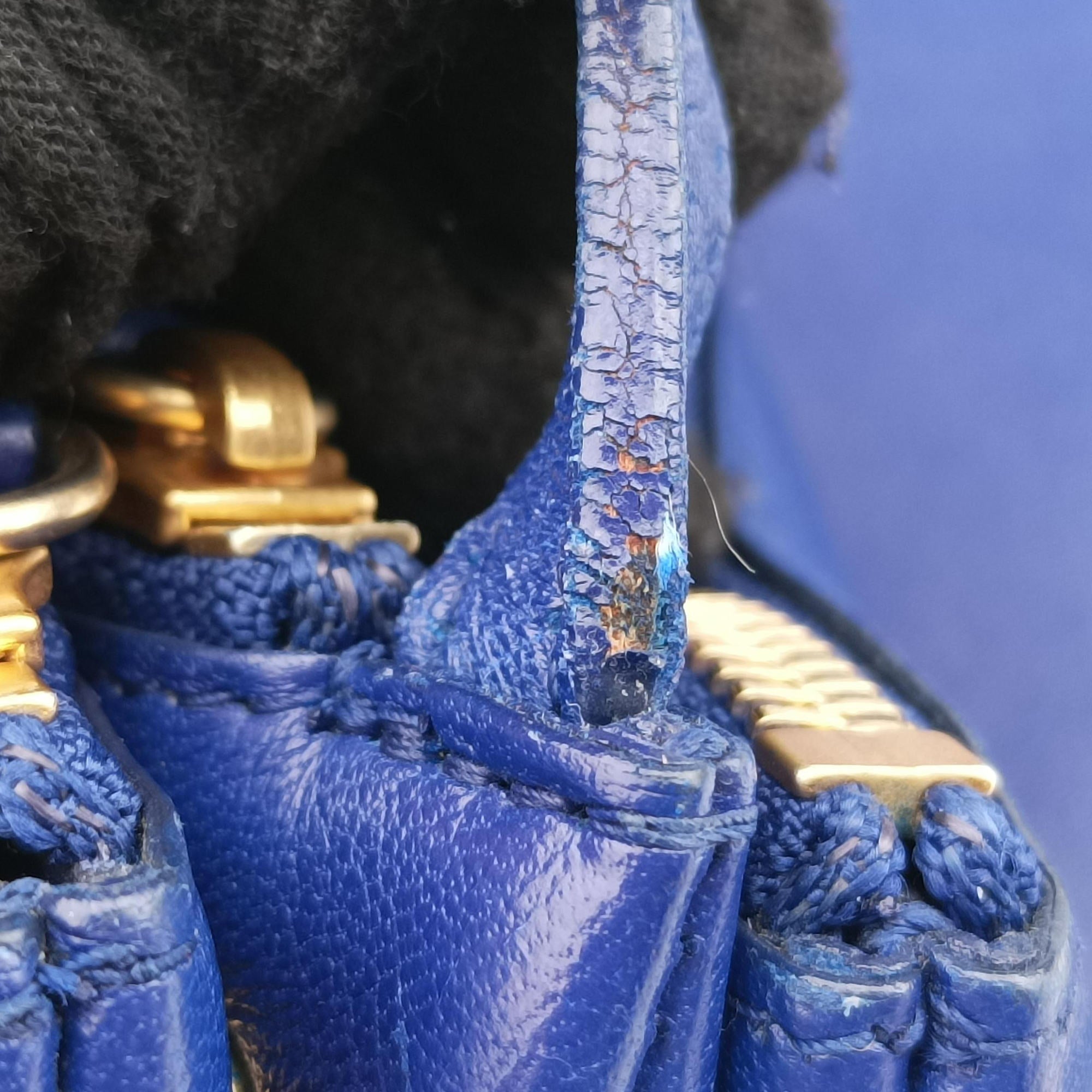 Vintage Celine TRIO Blue Leather  shoulderbag | stylenewstar