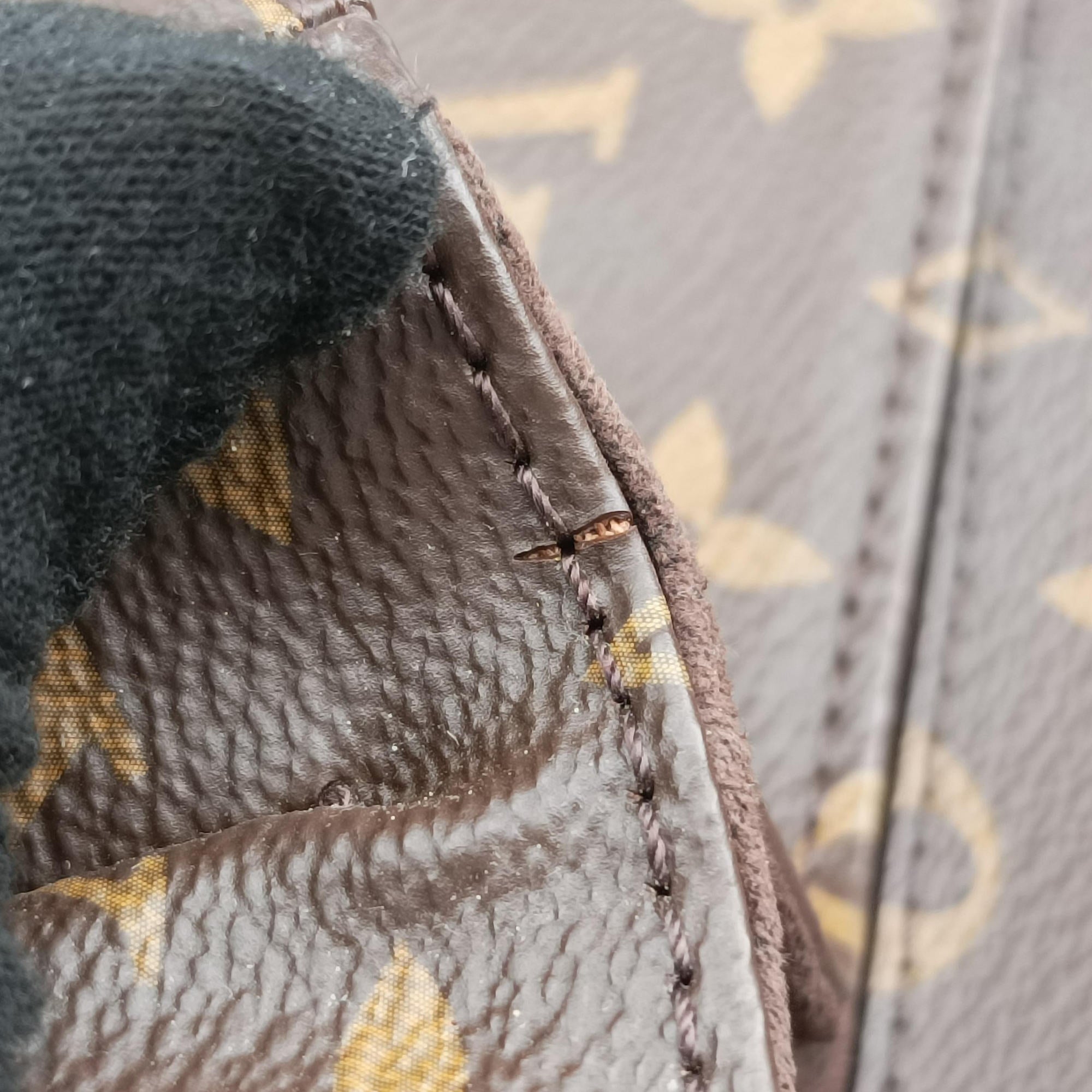 Pre-owned Louis Vuitton Pochette Metis MM Brown Monogram Canvas M44875 shoulderbag | stylenewstar