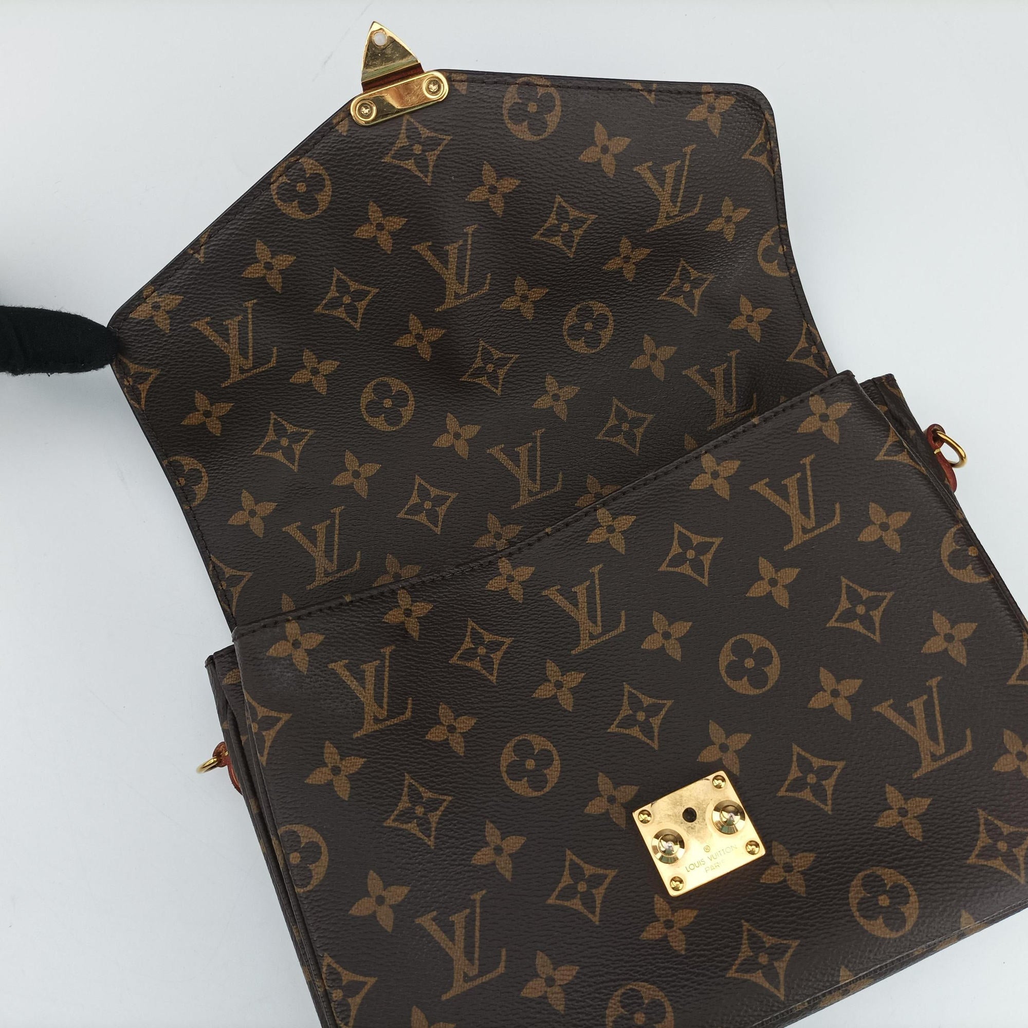 Secondhand Louis Vuitton Pochette Metis MM Brown Monogram Canvas M44875 shoulderbag | stylenewstar