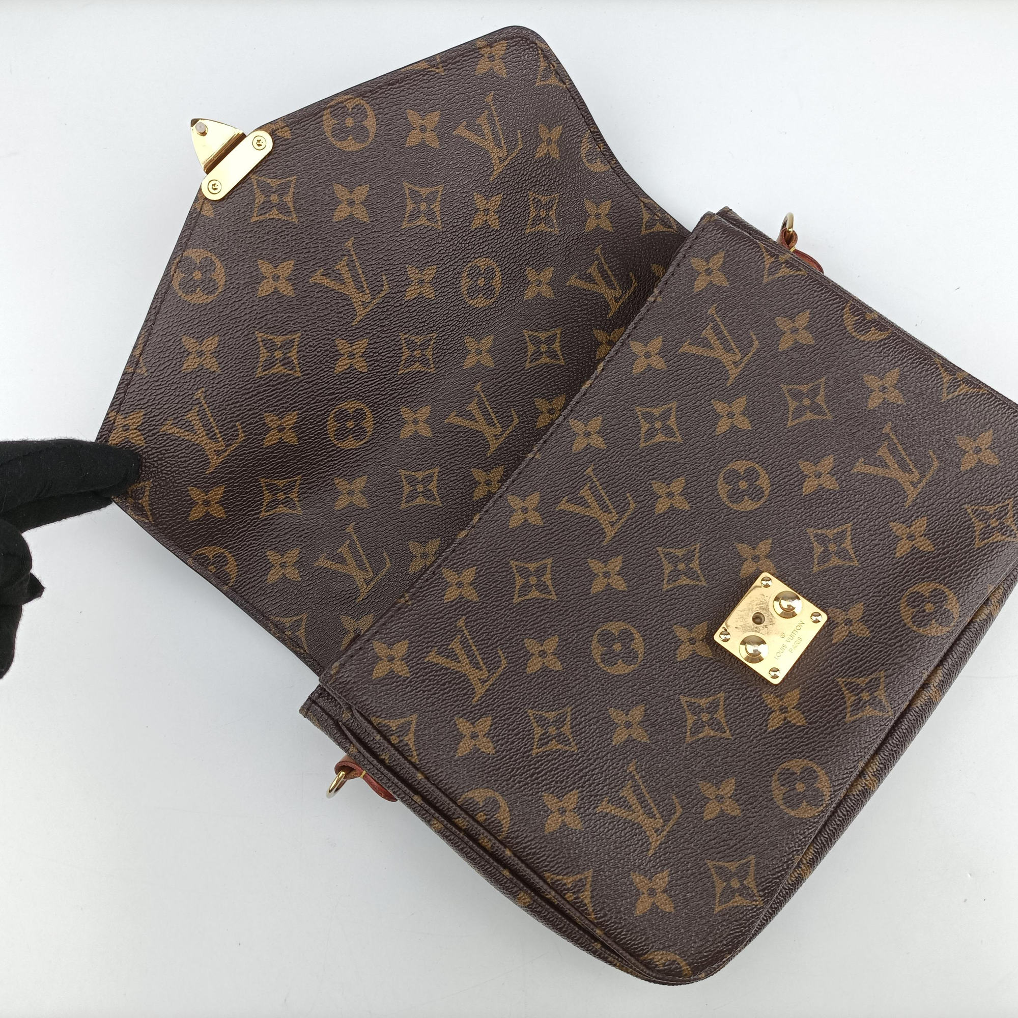 Pre-owned Louis Vuitton Pochette Metis MM Brown Monogram Canvas M44875 shoulderbag | stylenewstar