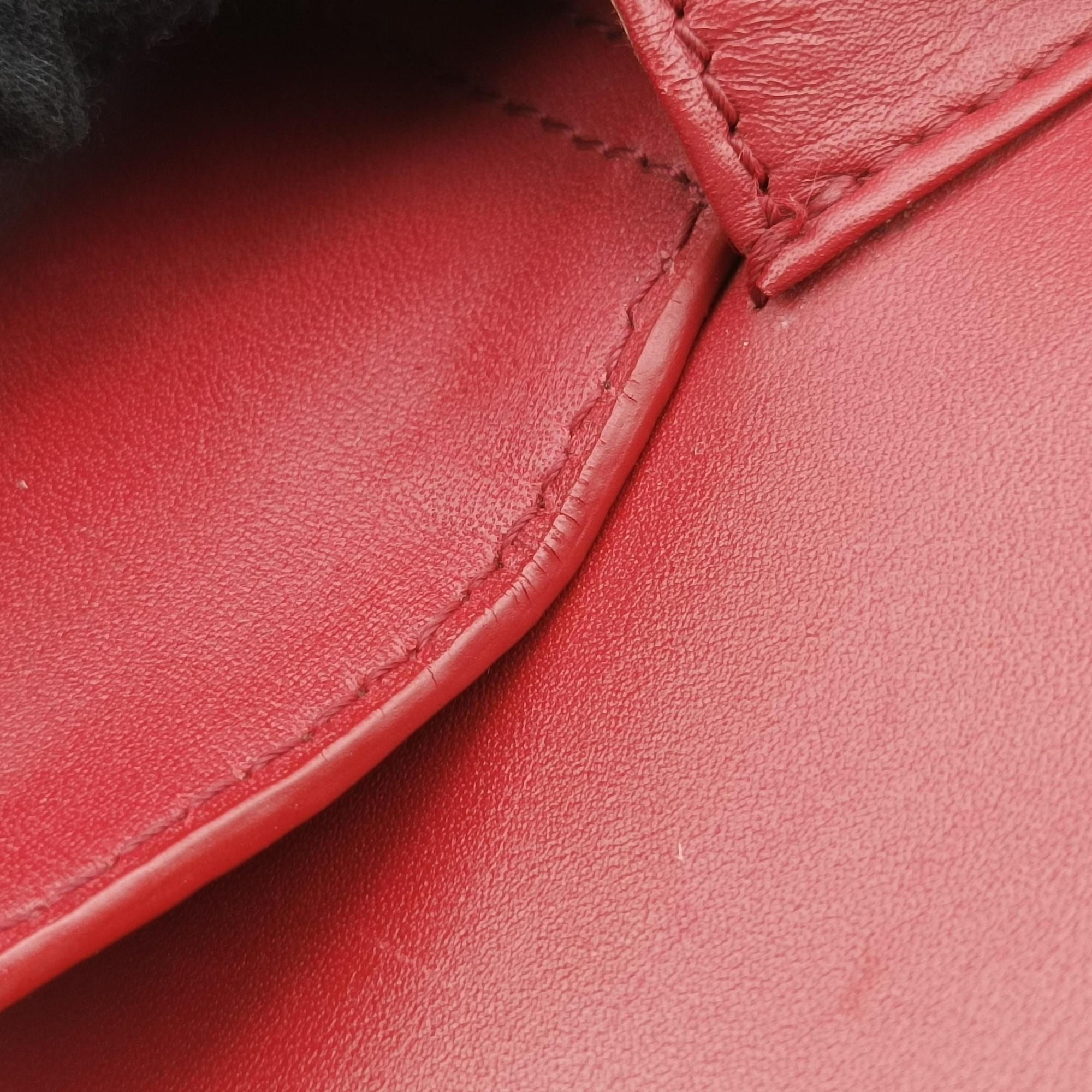 Secondhand Christian Dior D charm Red Leather  handbag | stylenewstar