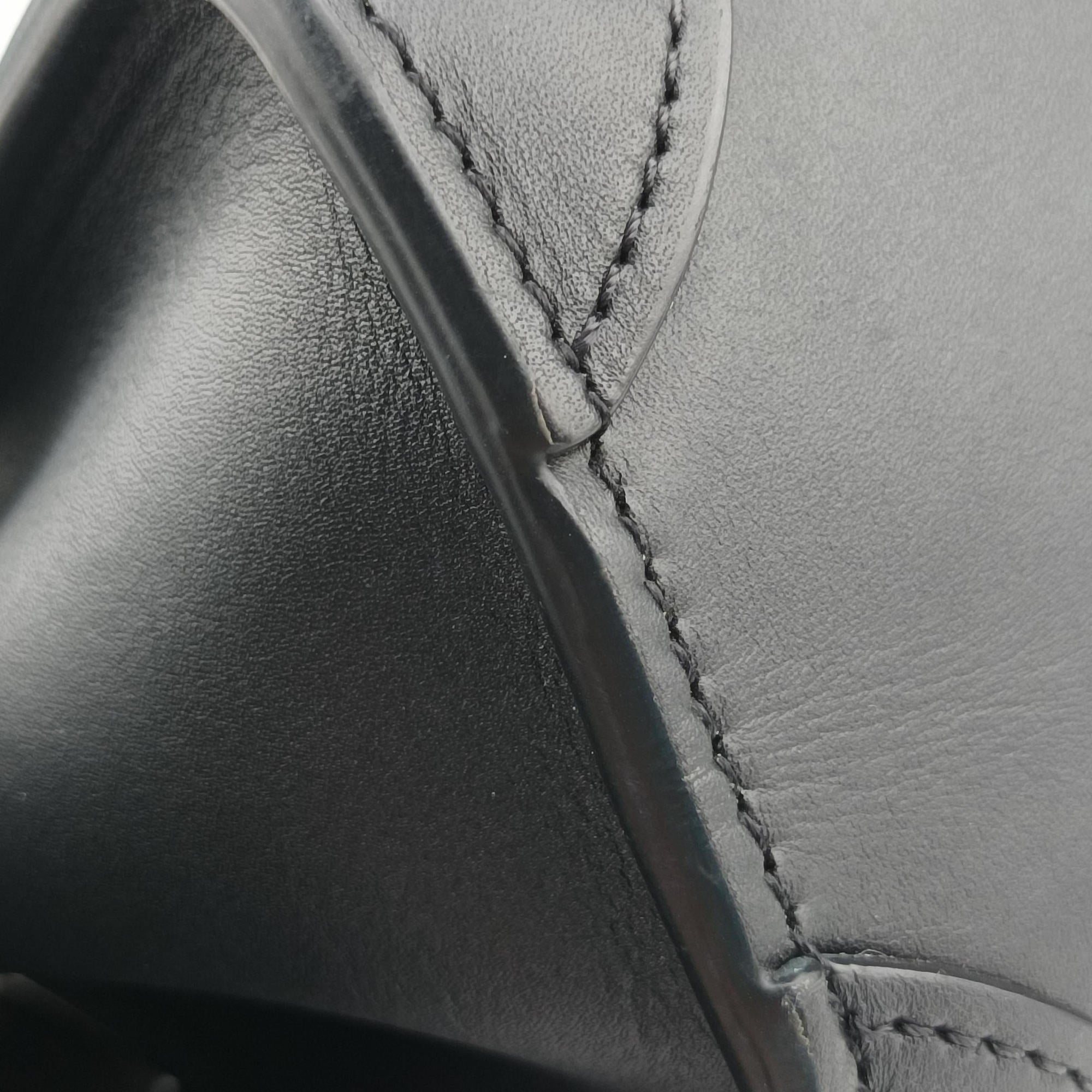 Pre-owned Celine luggage nano shopper Black Leather  shoulderbag | stylenewstar