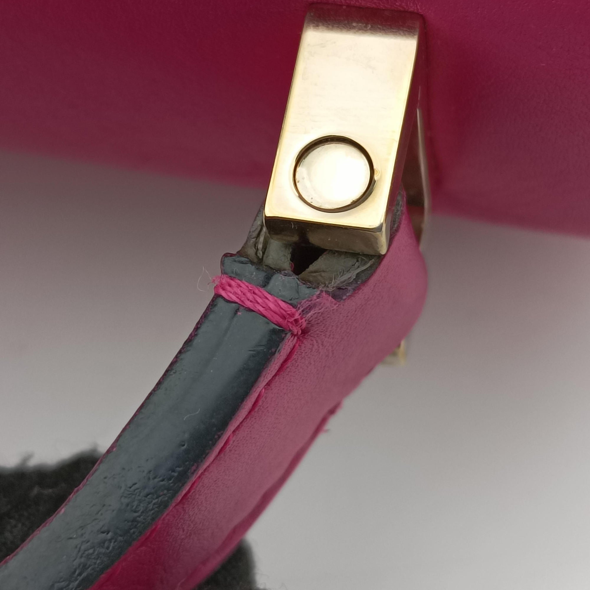Pre-owned Valextra Iside Rose Leather  shoulderbag | stylenewstar