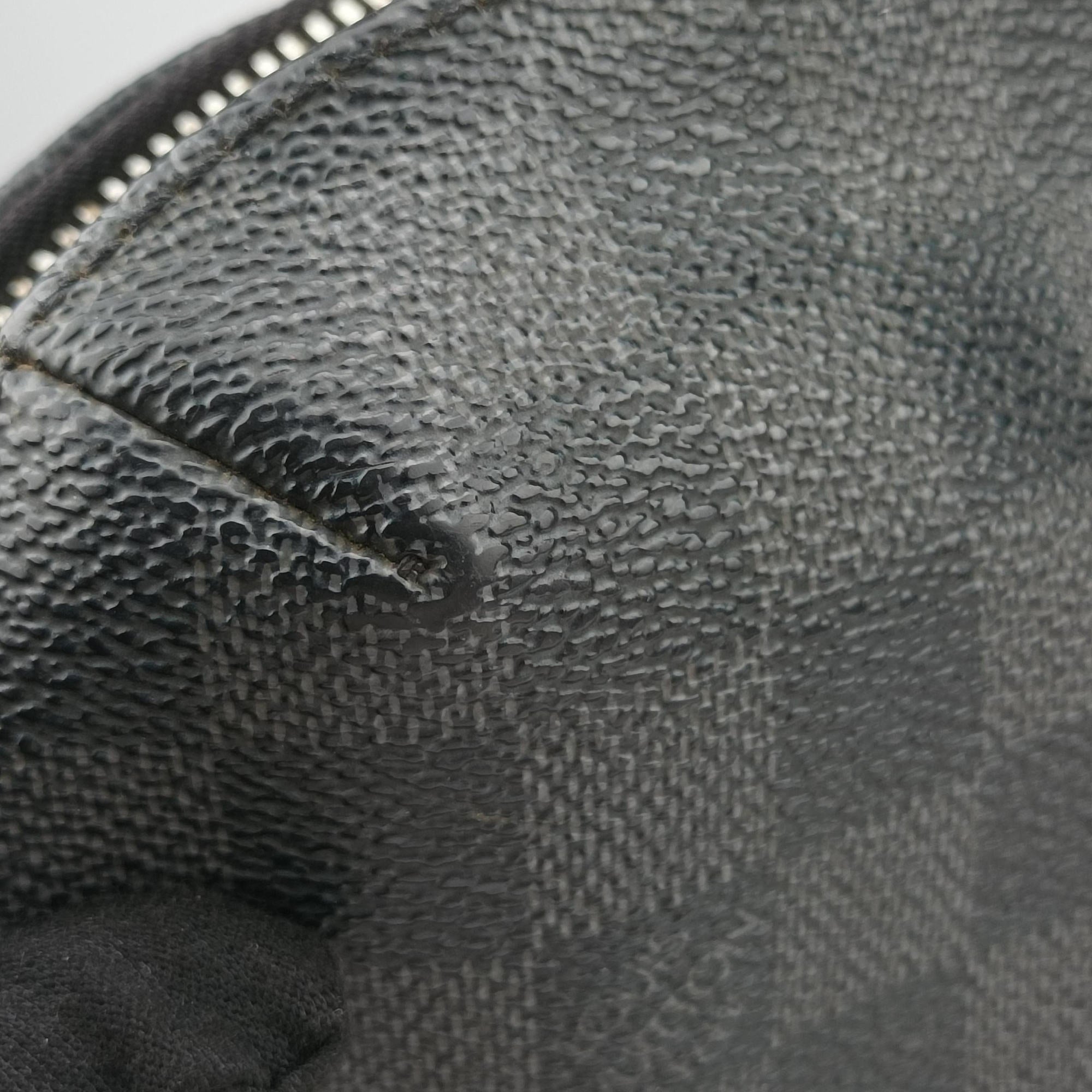 Pre-owned Louis Vuitton Porte Documents Jour Noir Damier Graphite N48224 handbag | stylenewstar