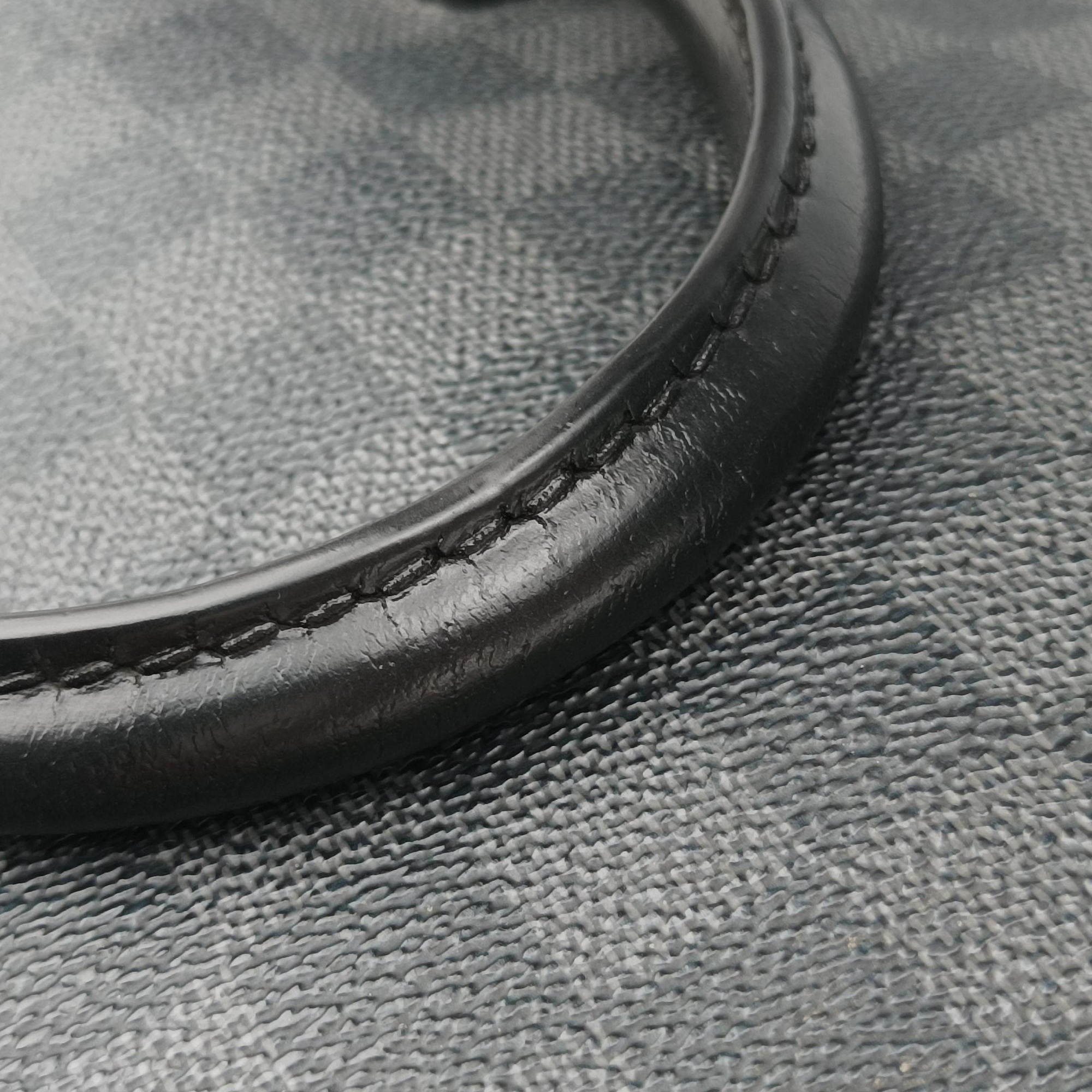 Pre-owned Louis Vuitton Porte Documents Jour Noir Damier Graphite N48224 handbag | stylenewstar