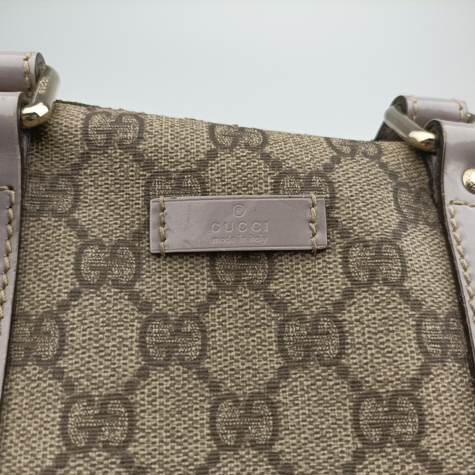 Vintage Gucci GG plus Spring Joy GG Supreme beige×purple PVC coated canvas×patent 193603 handbag | stylenewstar