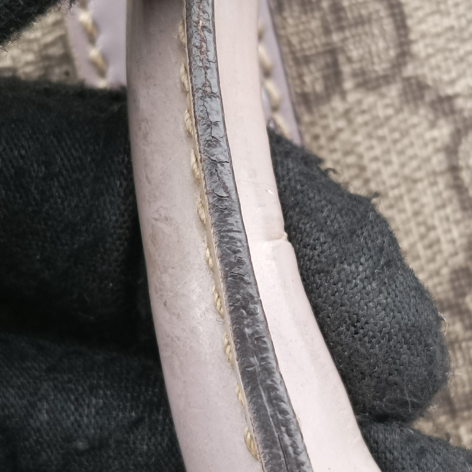 Vintage Gucci GG plus Spring Joy GG Supreme beige×purple PVC coated canvas×patent 193603 handbag | stylenewstar