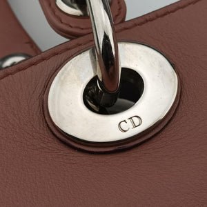Pre-owned Christian Dior Diorissimo Brown Leather  shoulderbag | stylenewstar