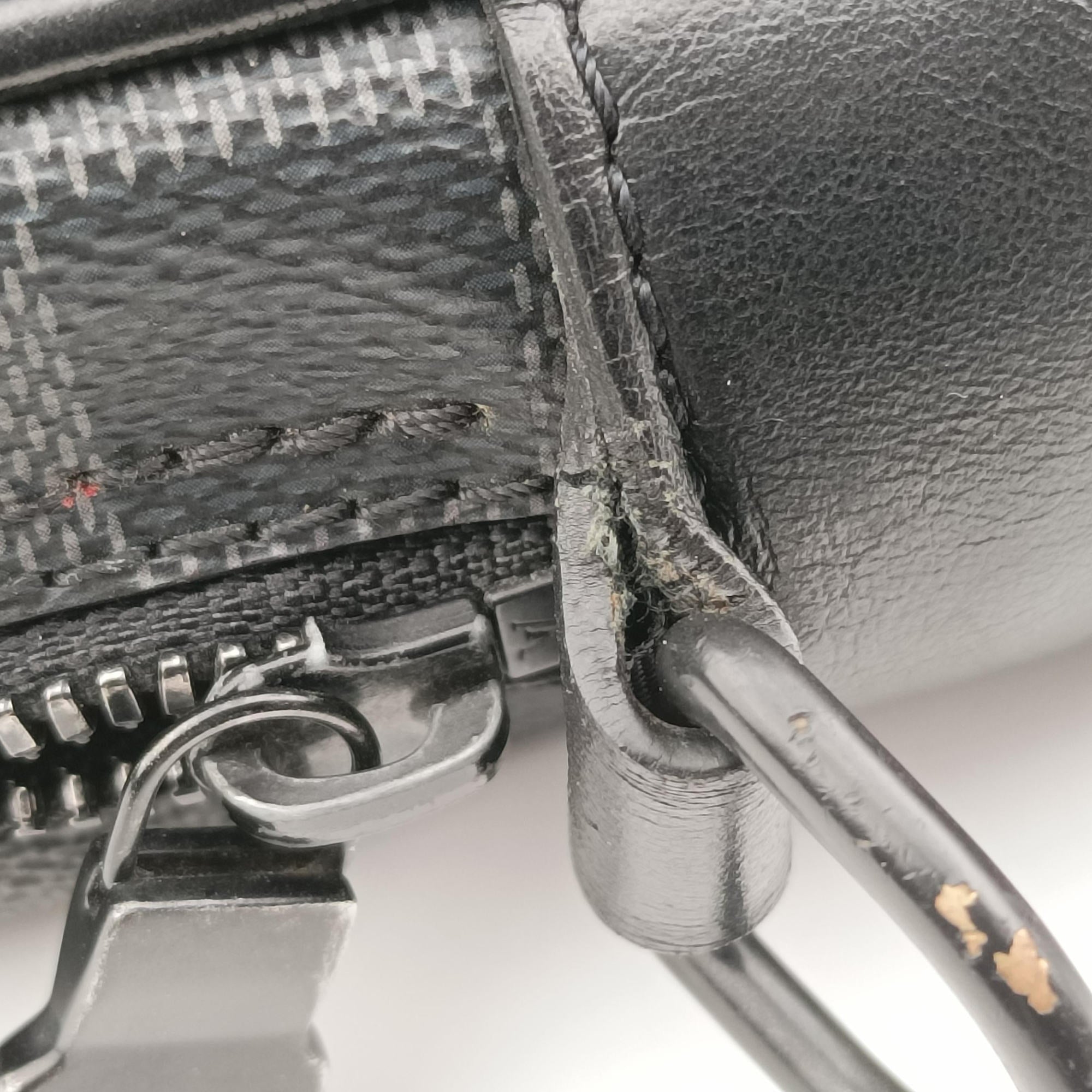 Pre-owned Louis Vuitton Utility Business Black Damier Graphite N40278 shoulderbag | stylenewstar