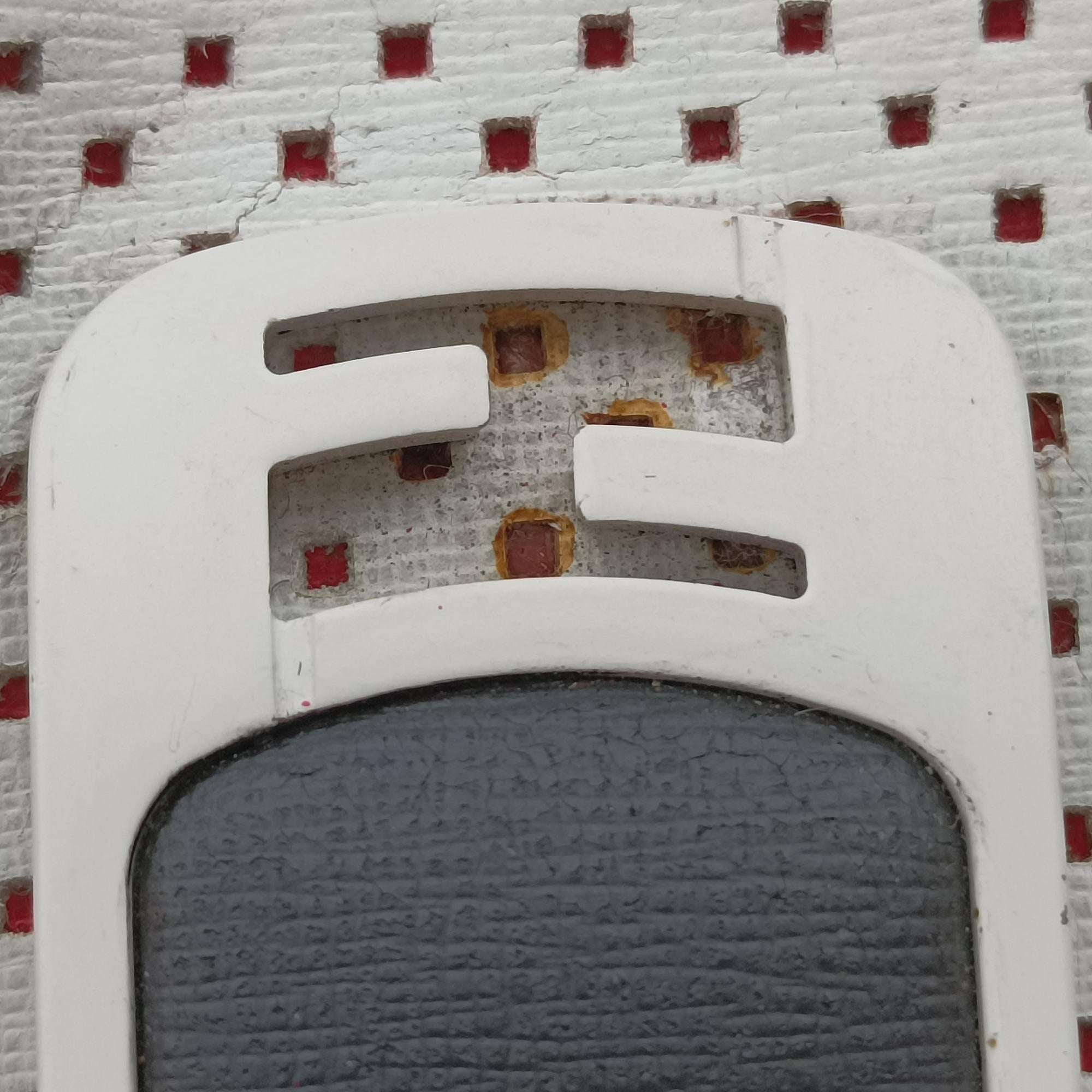 Pre-owned Fendi Chameleon Coral Red×Light Gray×Black  Leather 8BL114 handbag | stylenewstar