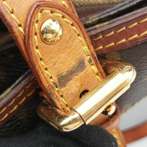Secondhand Louis Vuitton Monogram Rivet Brown Monogram Canvas M40140 shoulderbag | stylenewstar