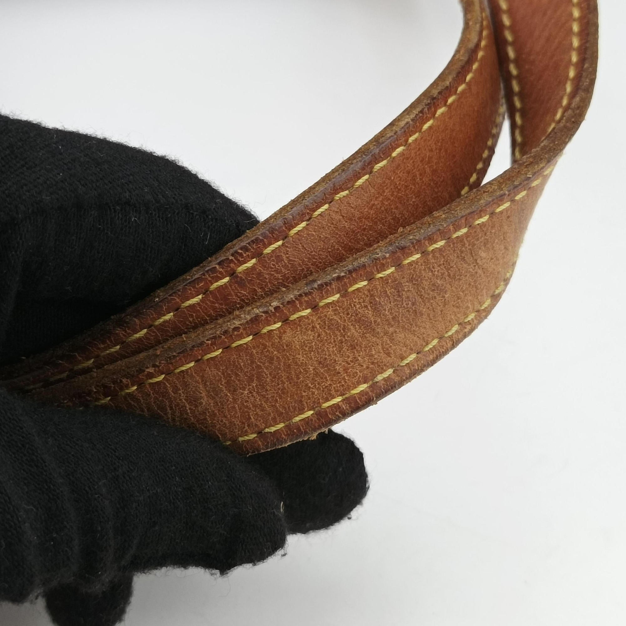 Secondhand Louis Vuitton Monogram Rivet Brown Monogram Canvas M40140 shoulderbag | stylenewstar