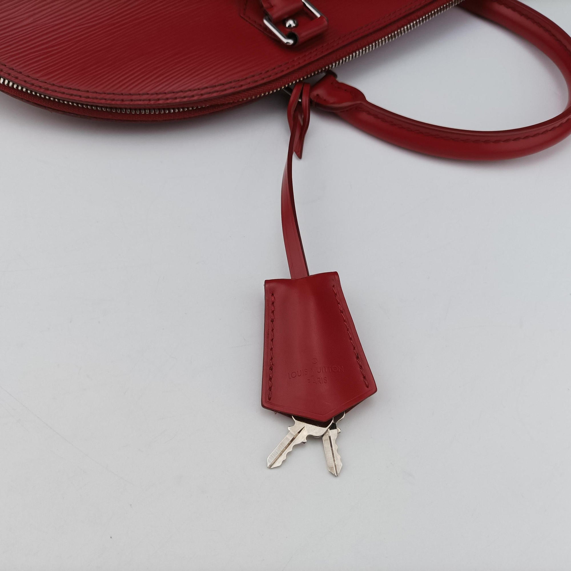 Pre-owned Louis Vuitton Alma GM Carmine Epi M40486 handbag | stylenewstar