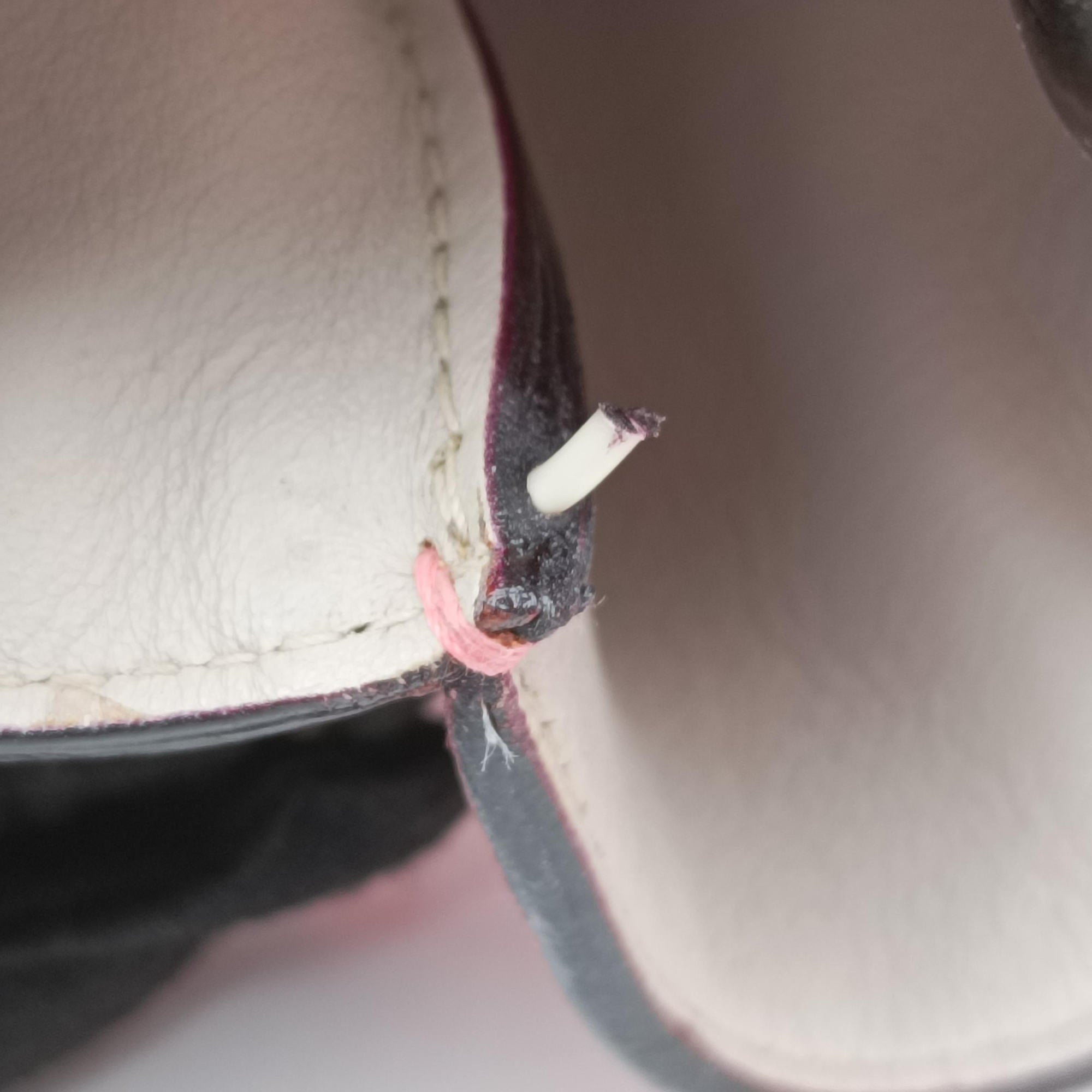 Pre-owned Christian Dior Diorissimo Pink Leather  shoulderbag | stylenewstar
