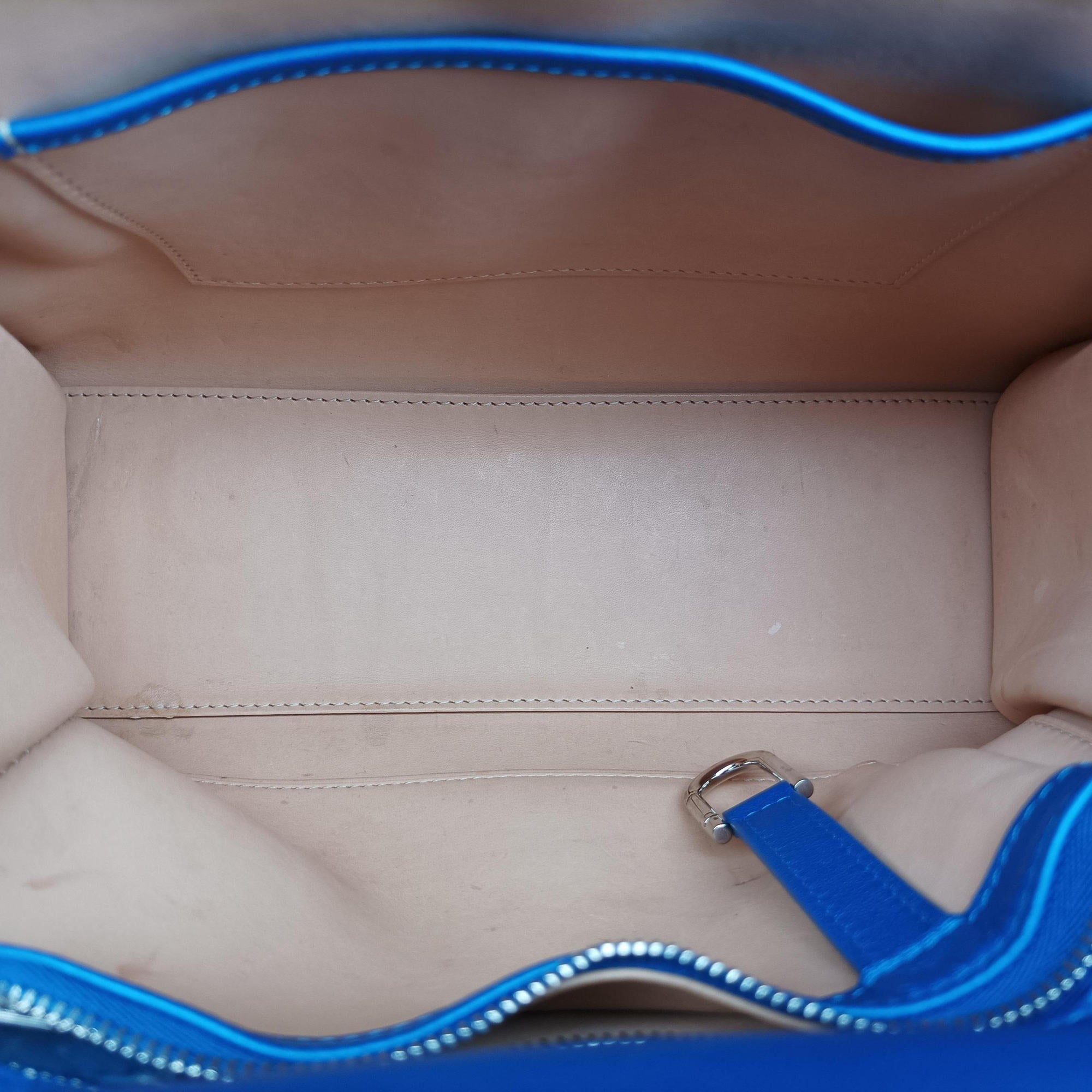 Secondhand Delvaux Tan pete Blue Leather  shoulderbag | stylenewstar