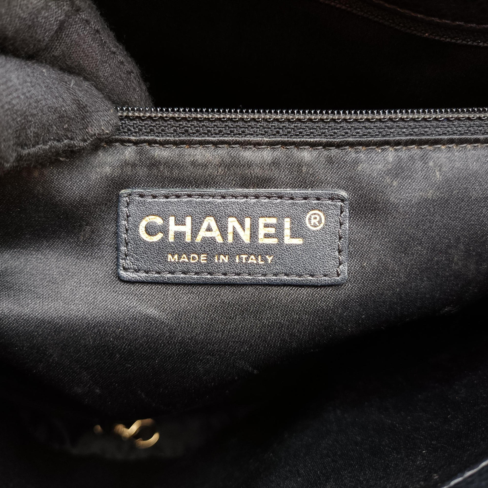 Pre-owned Chanel Matelasse Cocomark GST Black caviar skin A50995 shoulderbag | stylenewstar