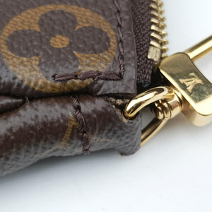 Secondhand Louis Vuitton MULTI POCHETTE ACCESSOIRES MARRON×ROSE CLAIRE Monogram Canvas M44840 shoulderbag | stylenewstar