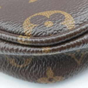 Secondhand Louis Vuitton MULTI POCHETTE ACCESSOIRES MARRON×ROSE CLAIRE Monogram Canvas M44840 shoulderbag | stylenewstar
