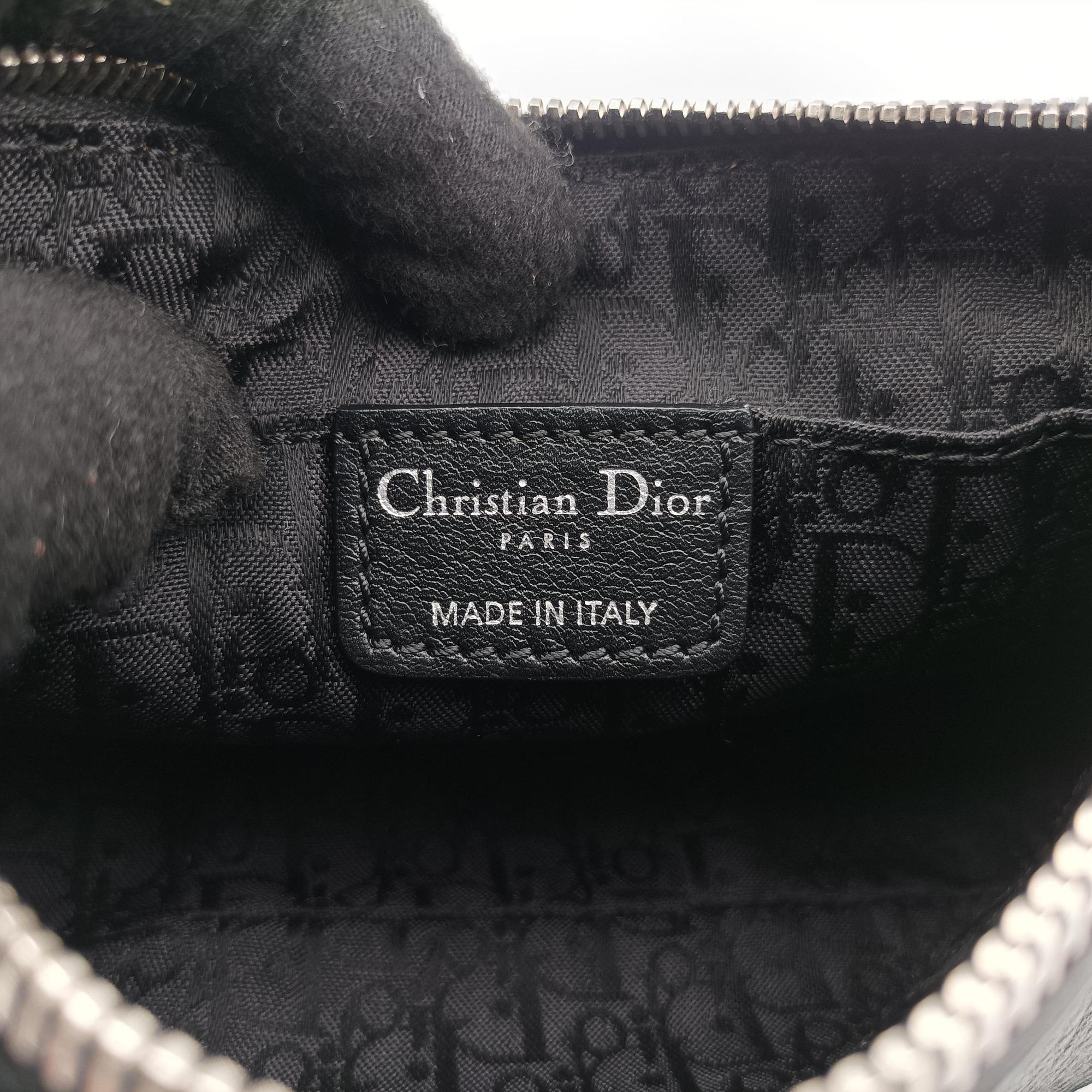 Secondhand Christian Dior D Pendant Black Leather  shoulderbag | stylenewstar