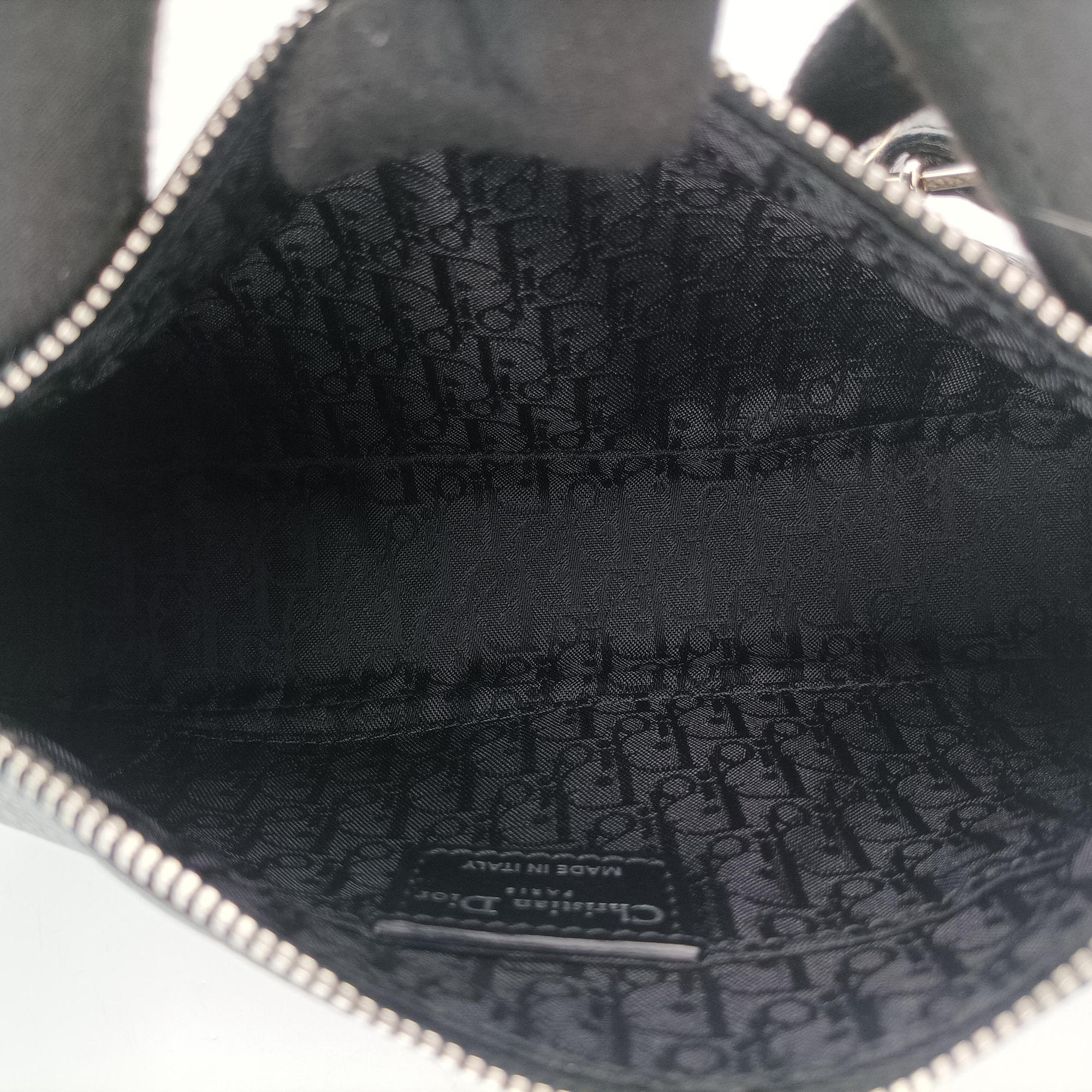 Secondhand Christian Dior D Pendant Black Leather  shoulderbag | stylenewstar