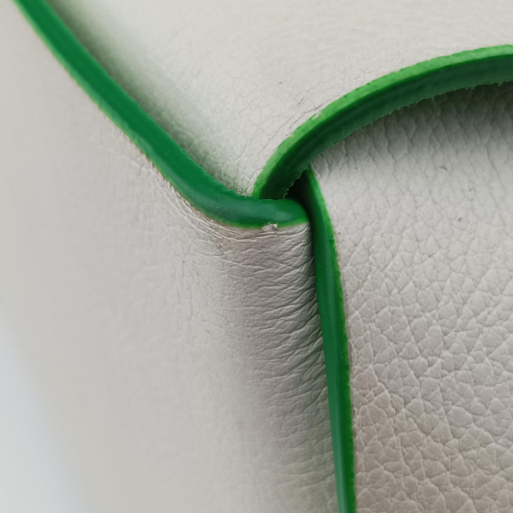 Vintage Bottega Veneta THE ARCO Tote White×Green lambskin  handbag | stylenewstar