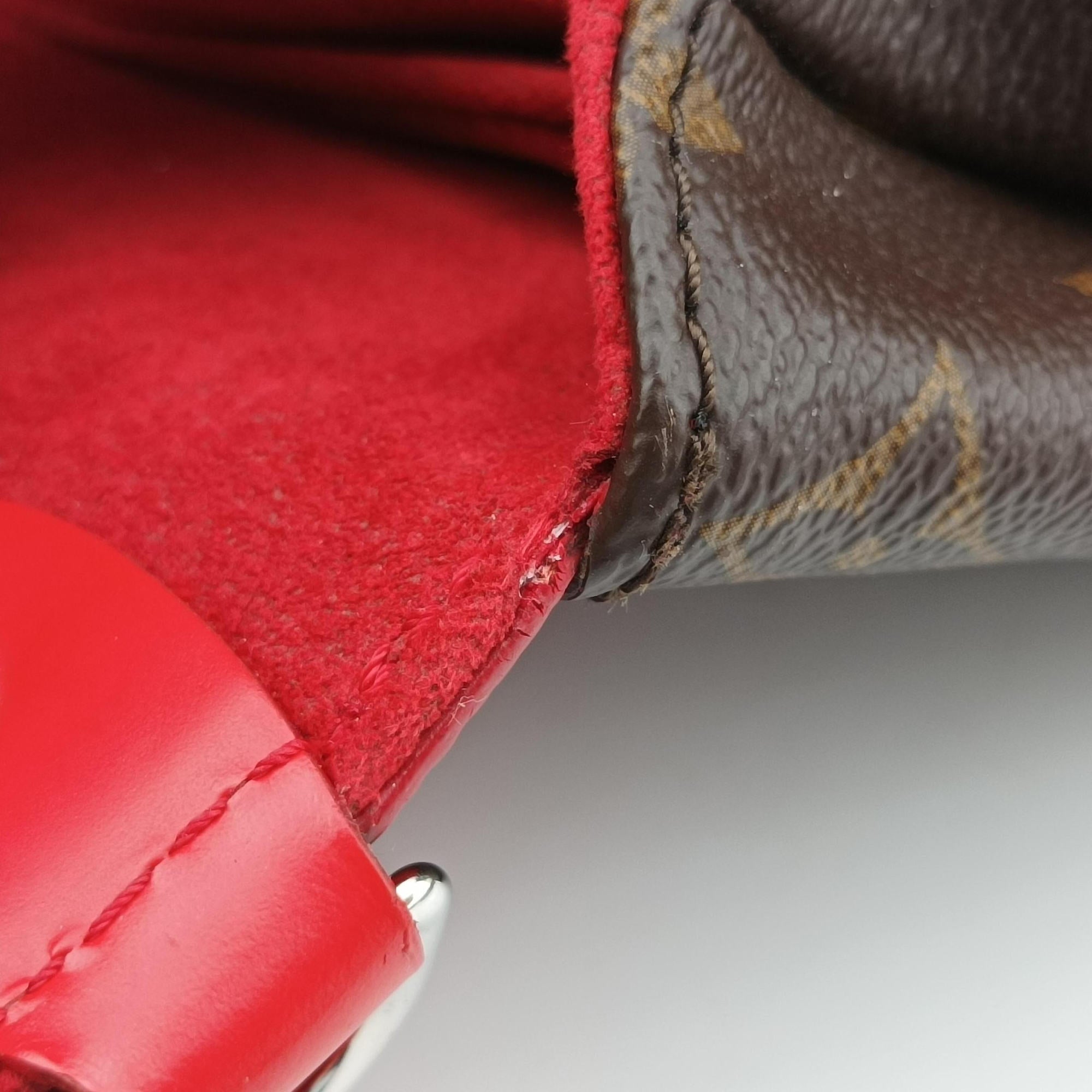 Vintage Louis Vuitton SAINT MICHEL brown×COQUELICOT Monogram Canvas×Epi Leather M44031 shoulderbag | stylenewstar