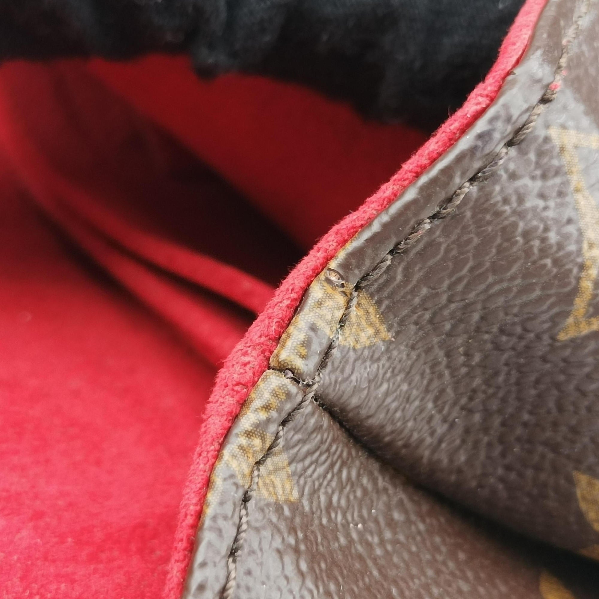 Vintage Louis Vuitton SAINT MICHEL brown×COQUELICOT Monogram Canvas×Epi Leather M44031 shoulderbag | stylenewstar