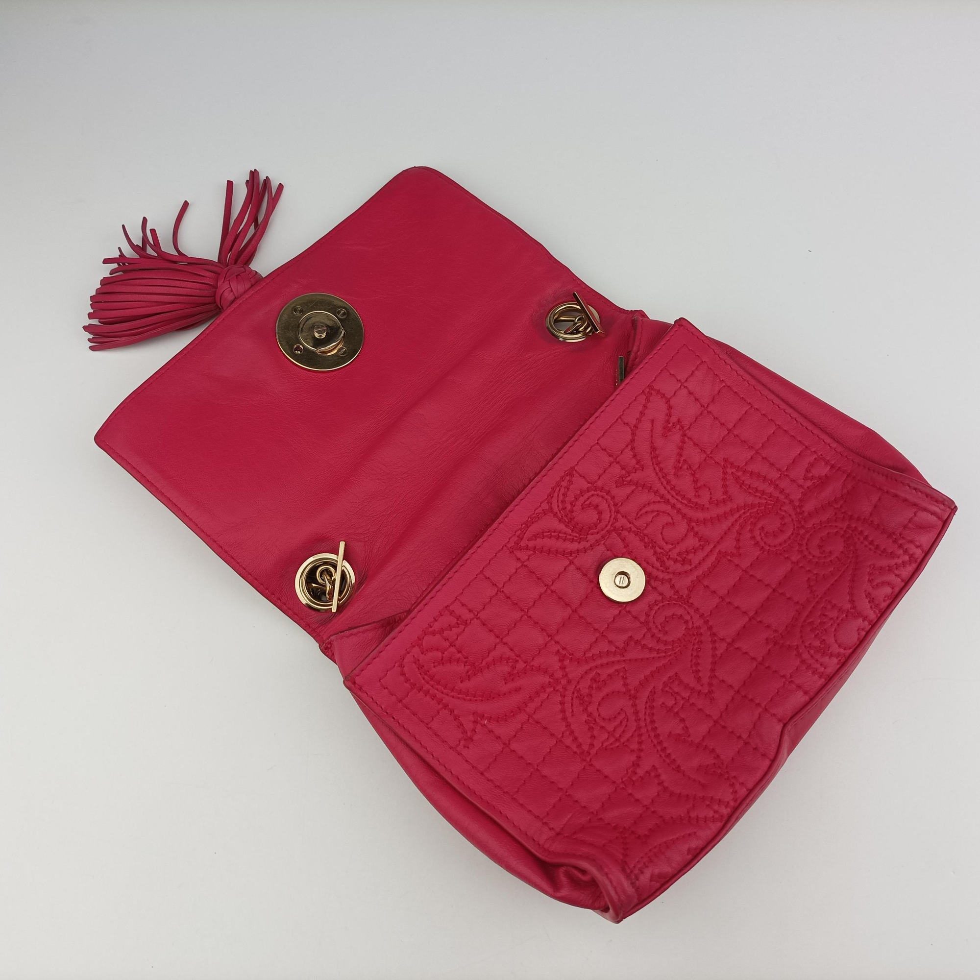 Pre-owned VERSACE quilted chain Rose leather  shoulderbag | stylenewstar