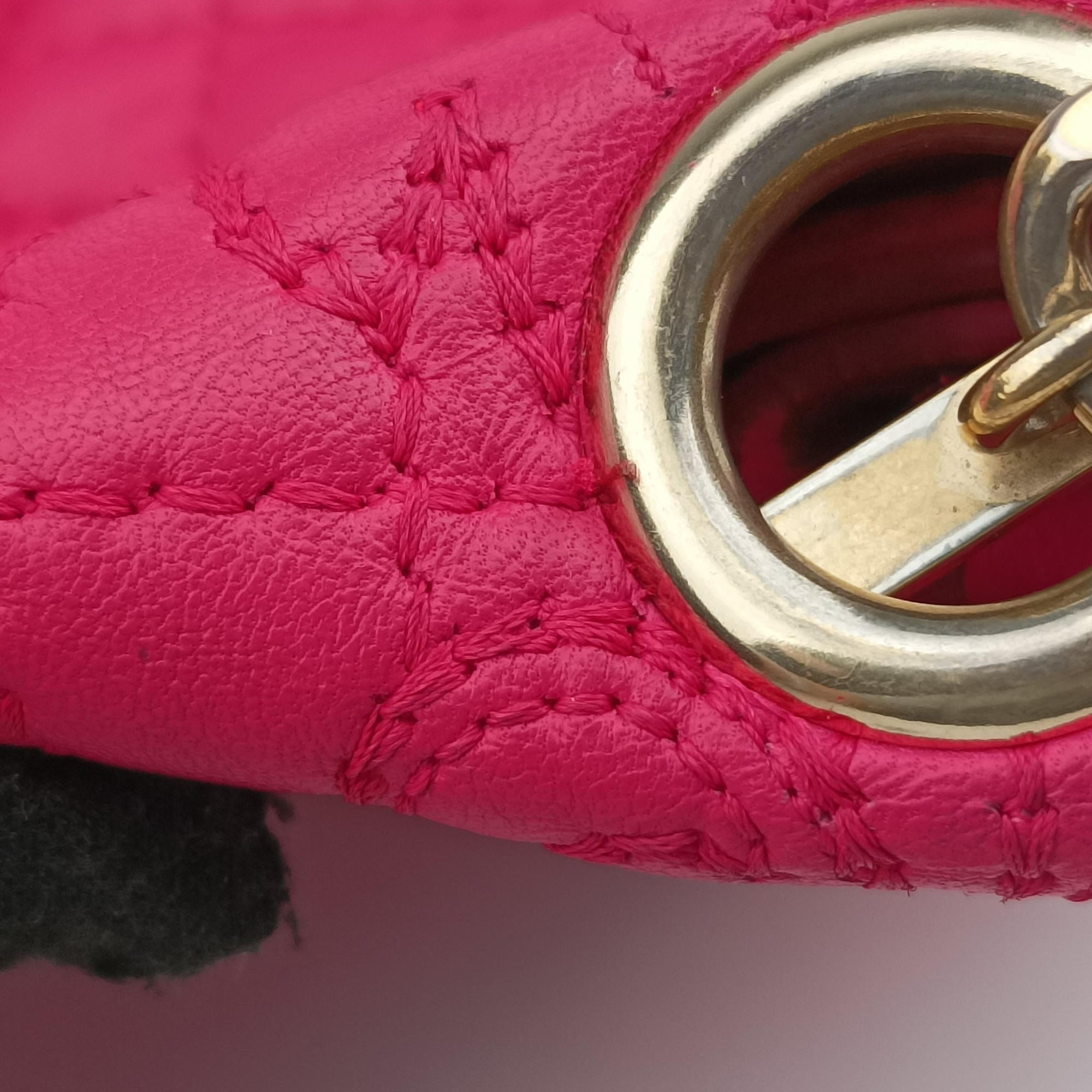Pre-owned VERSACE quilted chain Rose leather  shoulderbag | stylenewstar