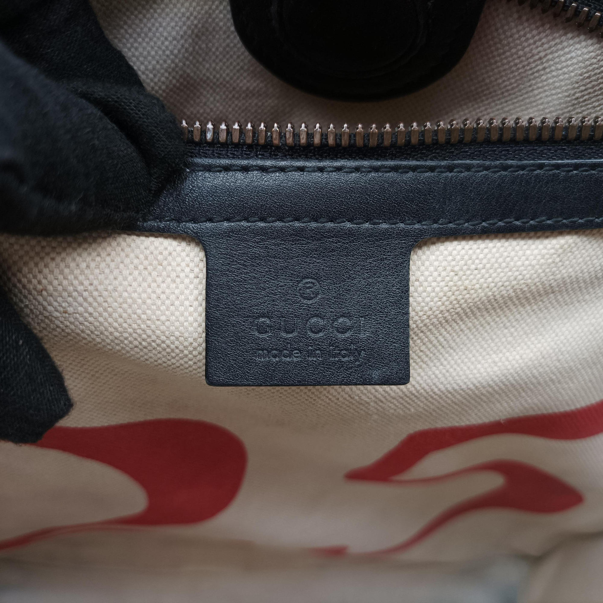 Vintage Gucci GG Supreme Bee Beige×black PVC coated canvas×Leather 450950 shoulderbag | stylenewstar