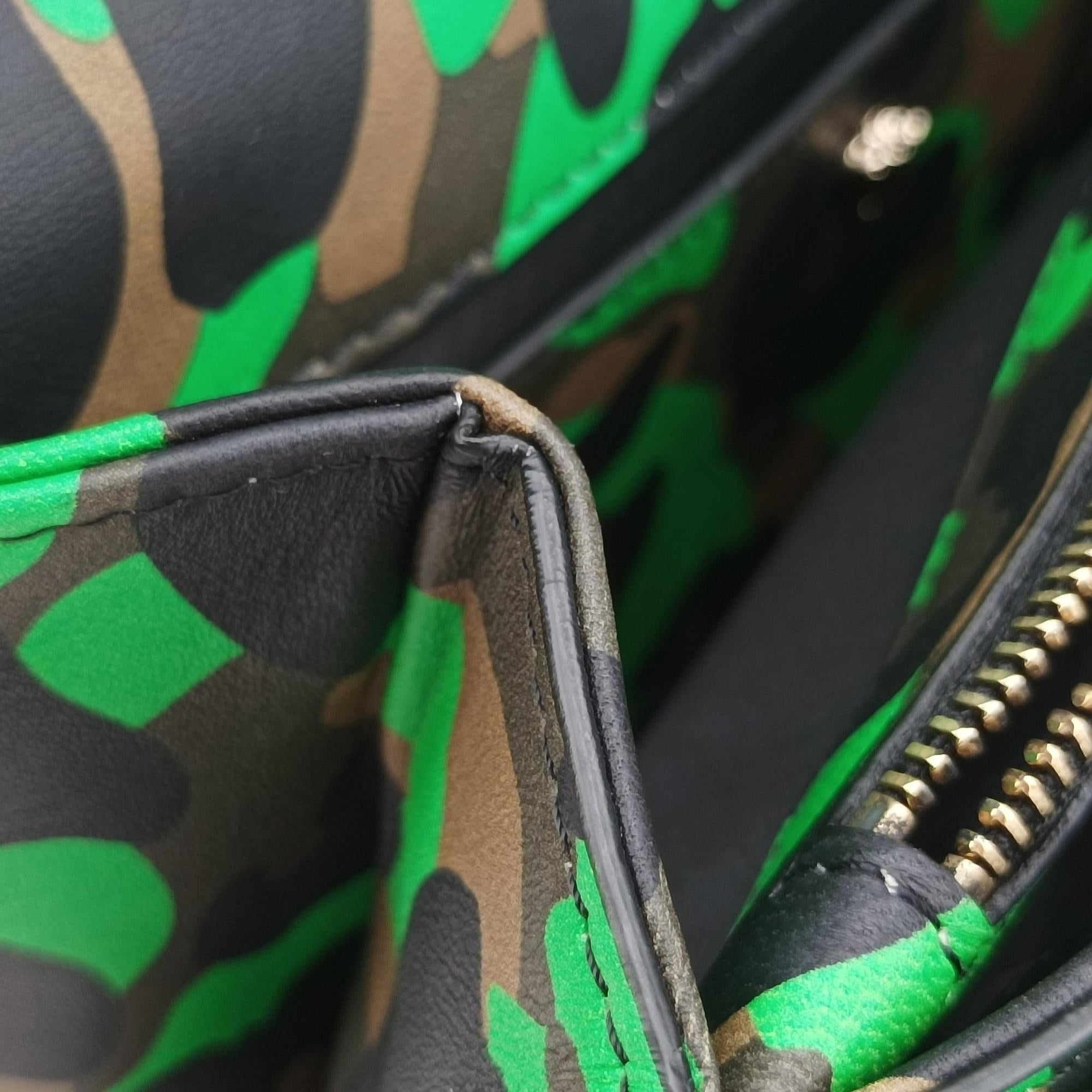 Pre-owned VERSACE medusa Multicolour Leather  shoulderbag | stylenewstar
