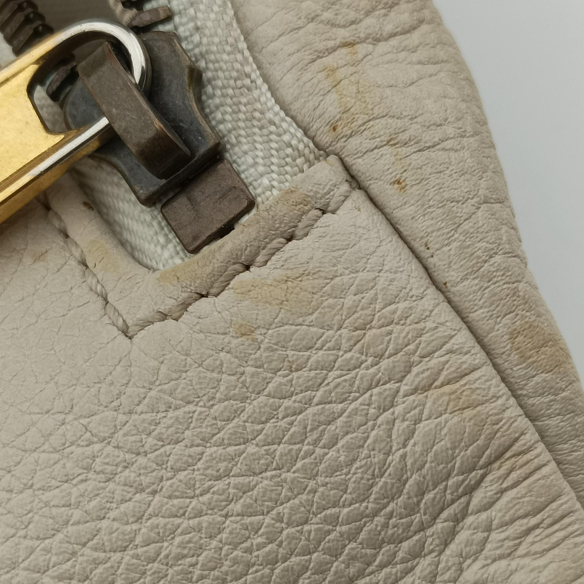 Pre-owned Gucci Print White Leather 530412 bum bag/waist bag | stylenewstar