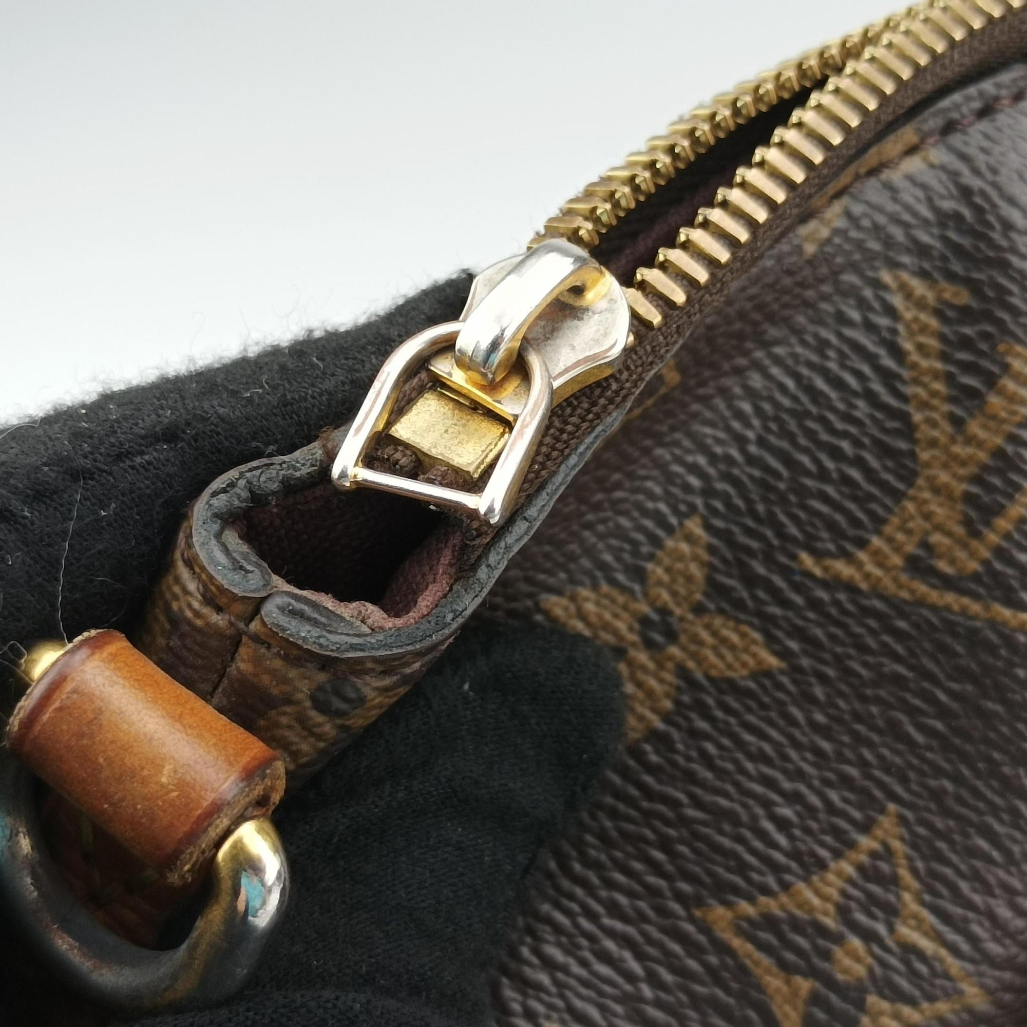 Vintage Louis Vuitton TURENNE MM Brown Monogram Canvas M48814 shoulderbag | stylenewstar