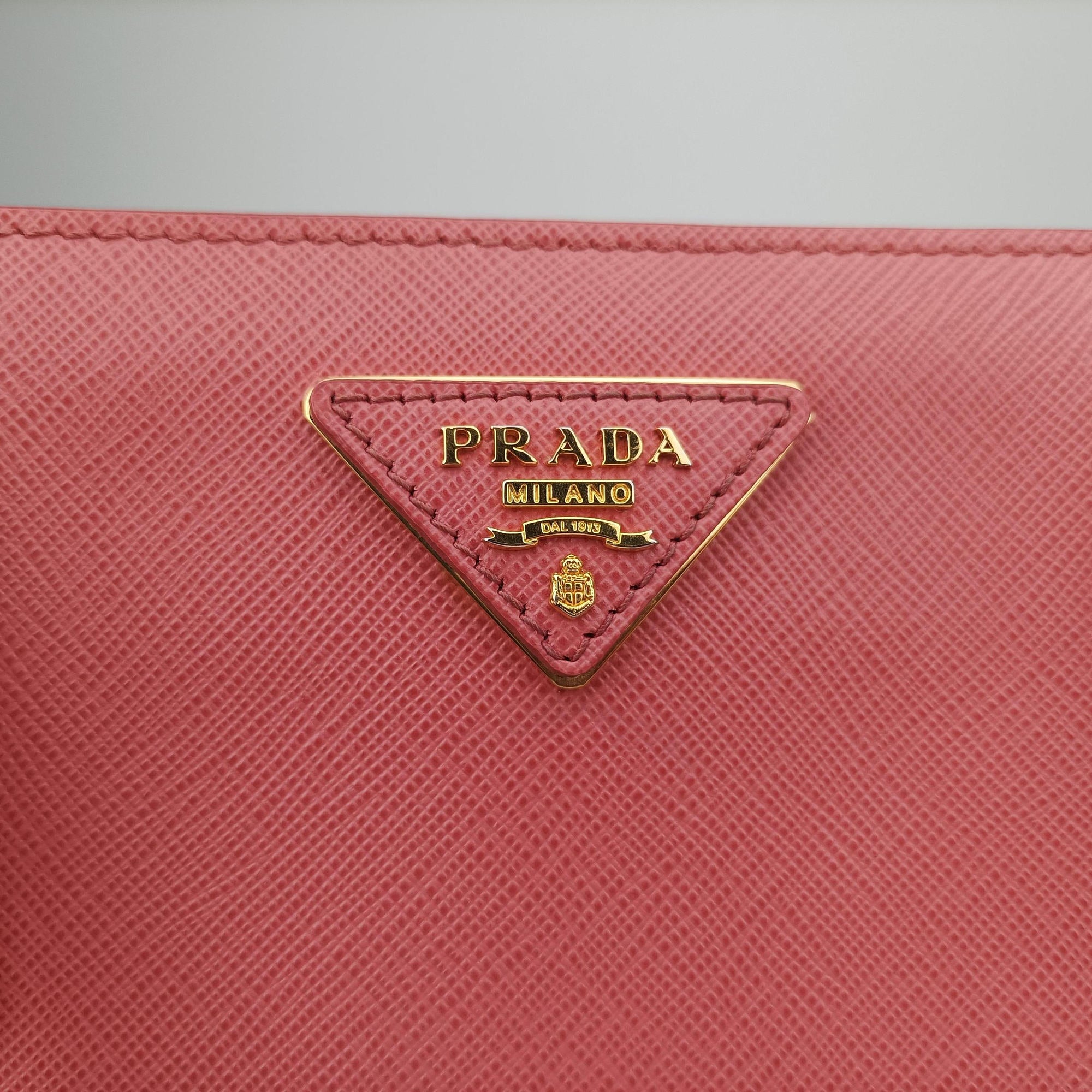 Secondhand Prada Galleria Red SAFFIANO Leather BN1786 shoulderbag | stylenewstar