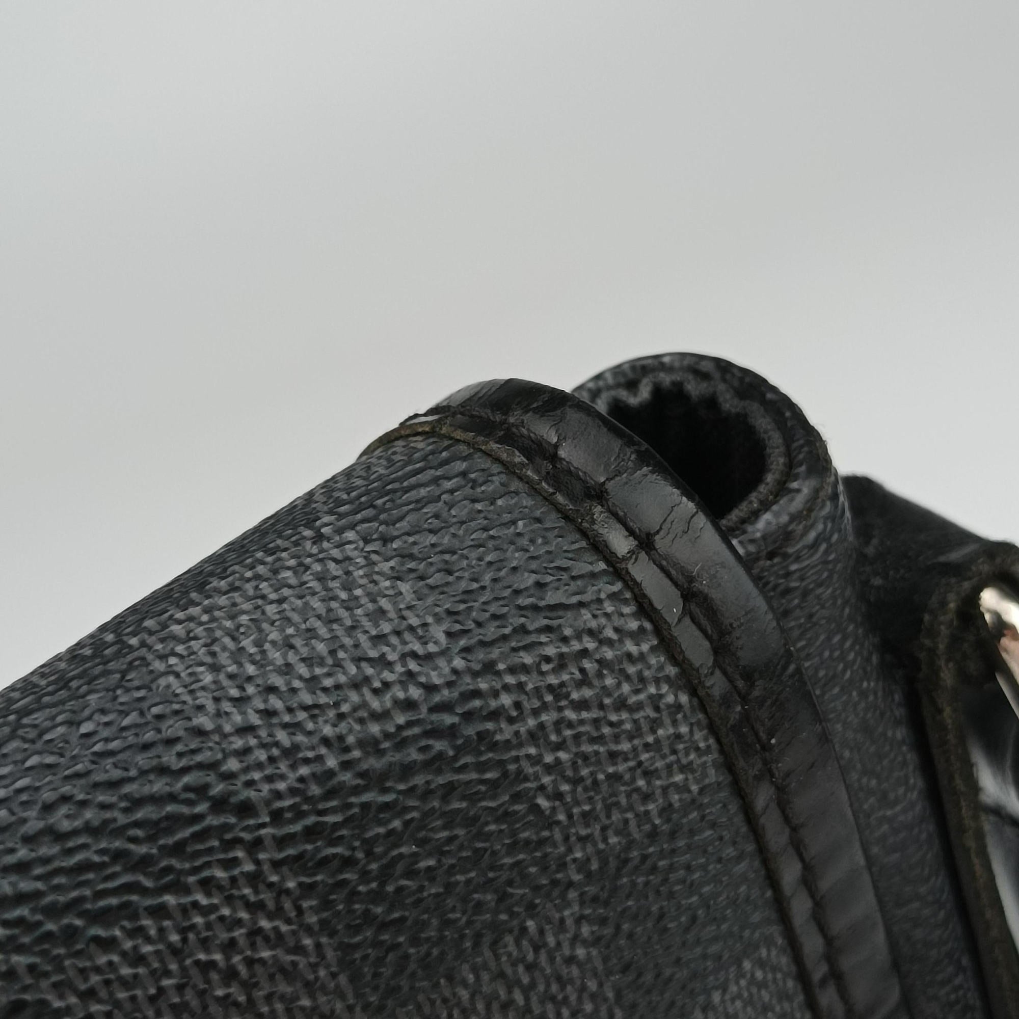 Pre-owned Louis Vuitton DANIEL MM Noir Damier GRAPHITE N58029 shoulderbag | stylenewstar