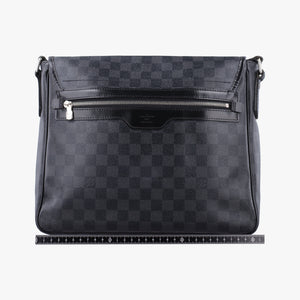 Pre-owned Louis Vuitton DANIEL MM Noir Damier GRAPHITE N58029 shoulderbag | stylenewstar
