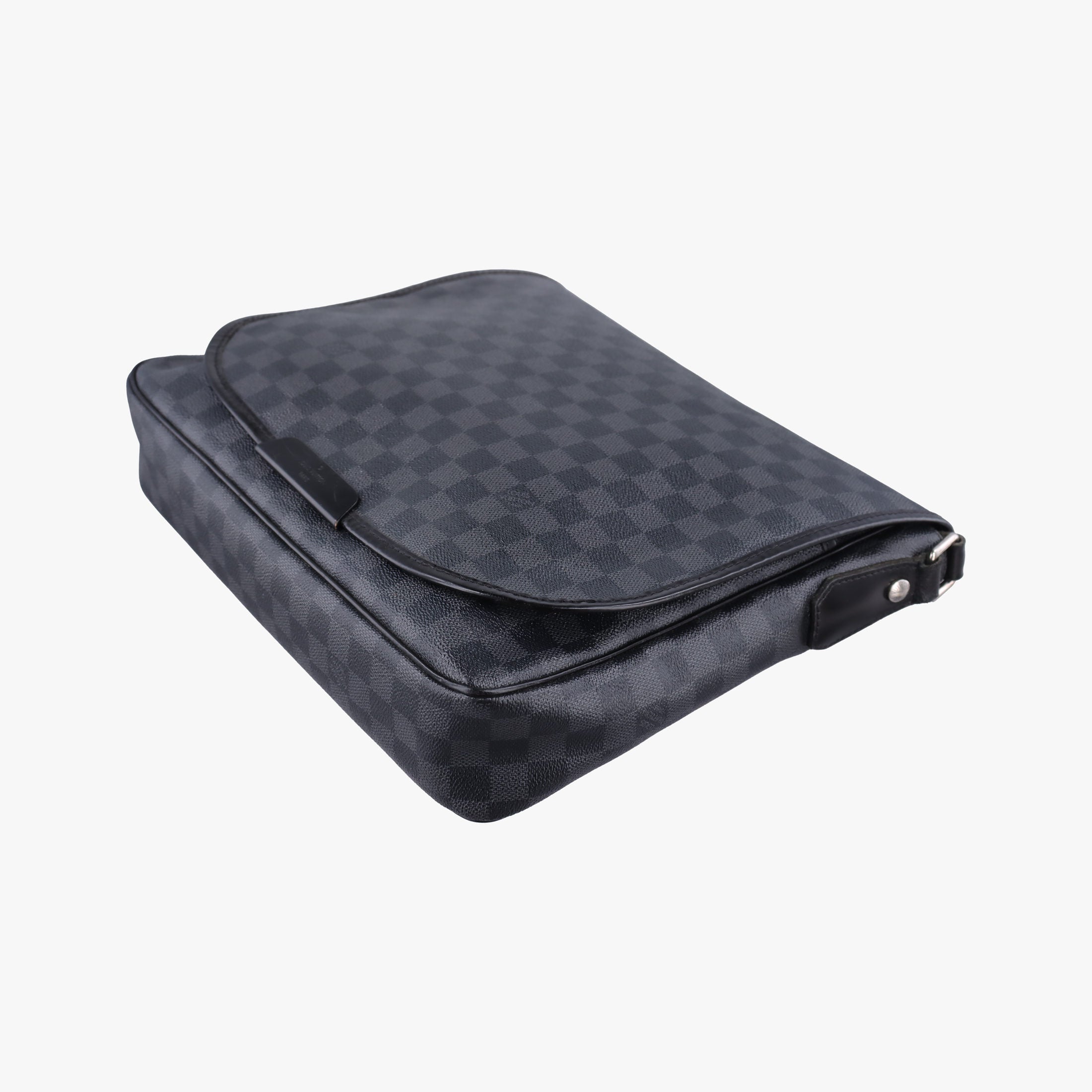 Pre-owned Louis Vuitton DANIEL MM Noir Damier GRAPHITE N58029 shoulderbag | stylenewstar
