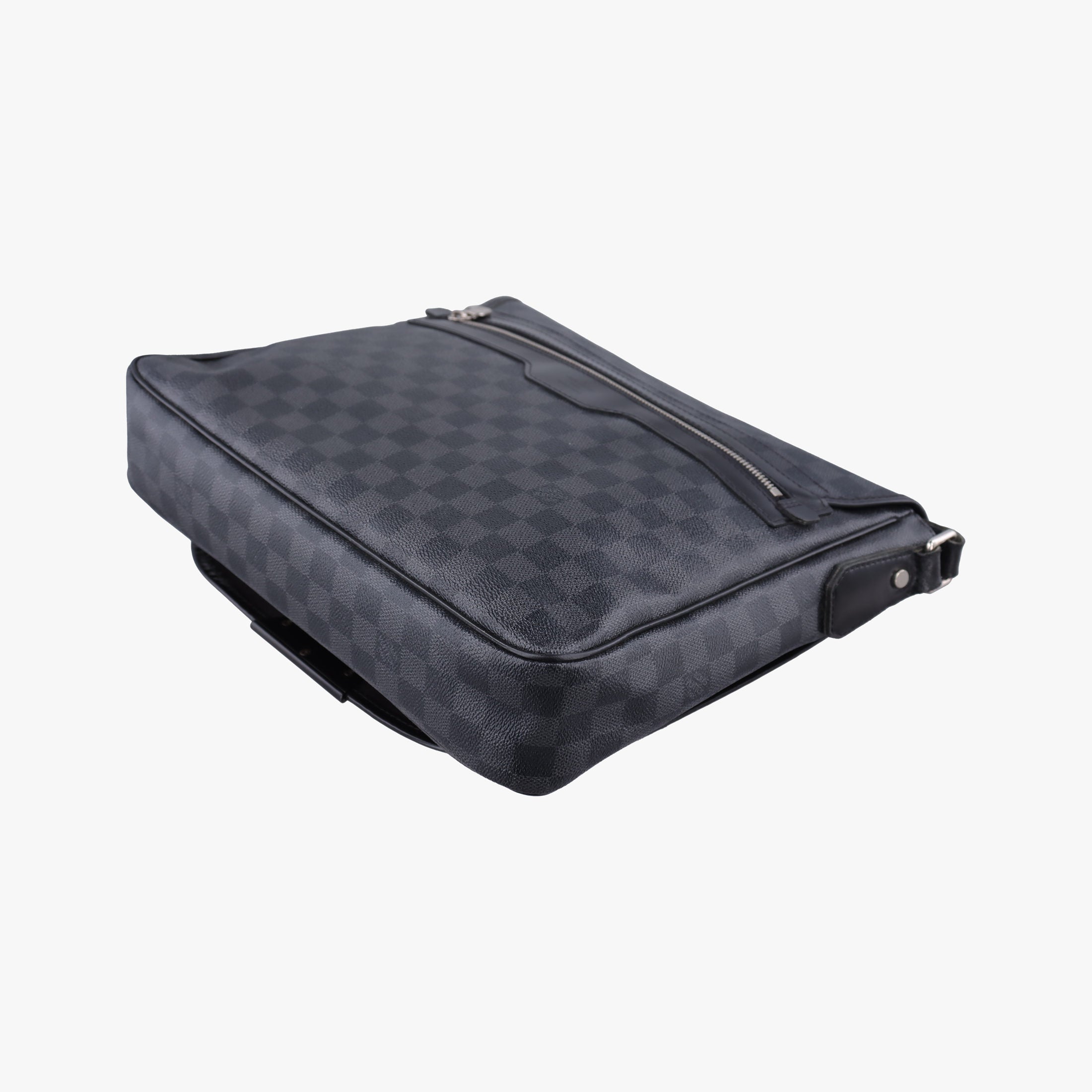 Pre-owned Louis Vuitton DANIEL MM Noir Damier GRAPHITE N58029 shoulderbag | stylenewstar