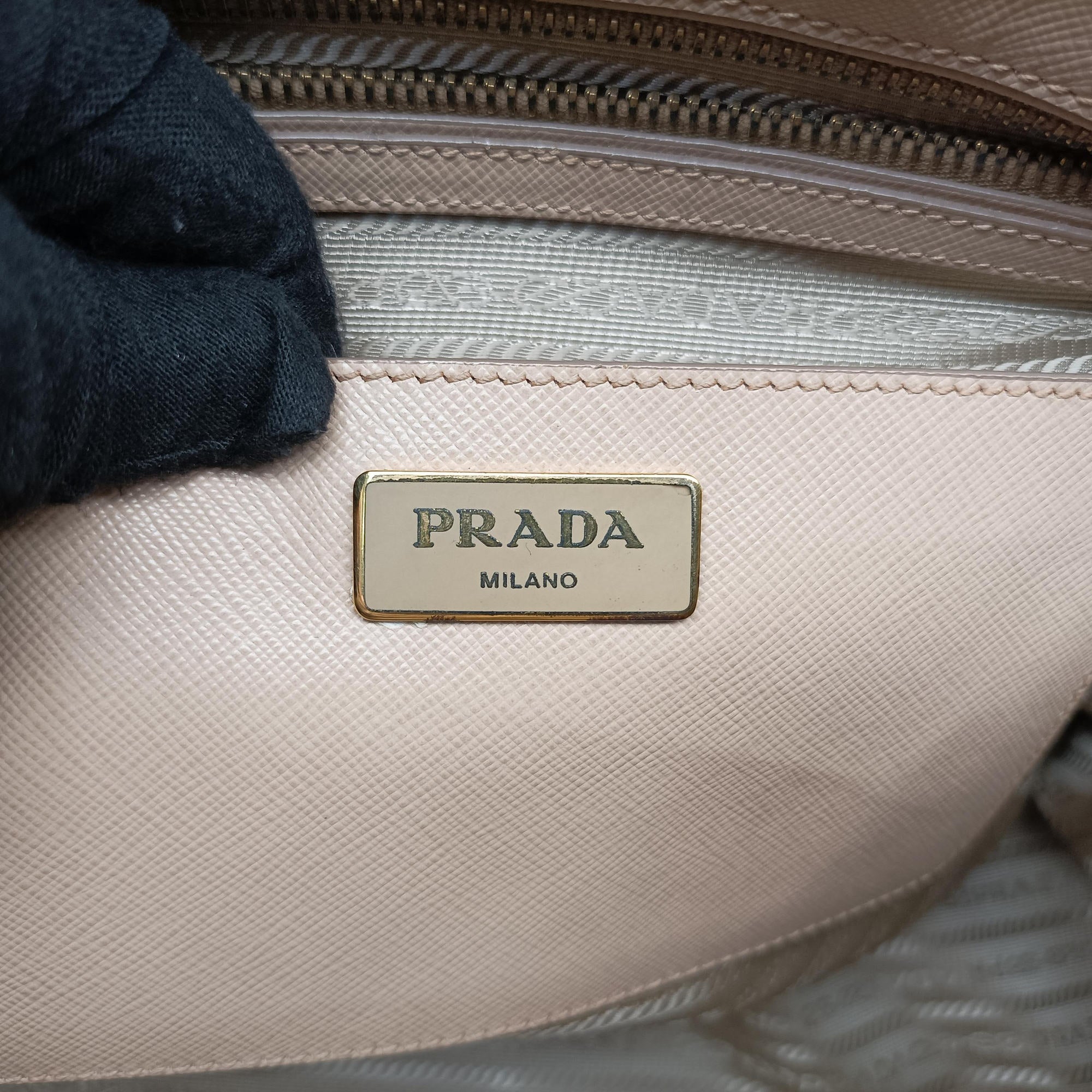 Pre-owned Prada Galleria Beige SAFFIANO Leather BN1786 shoulderbag | stylenewstar