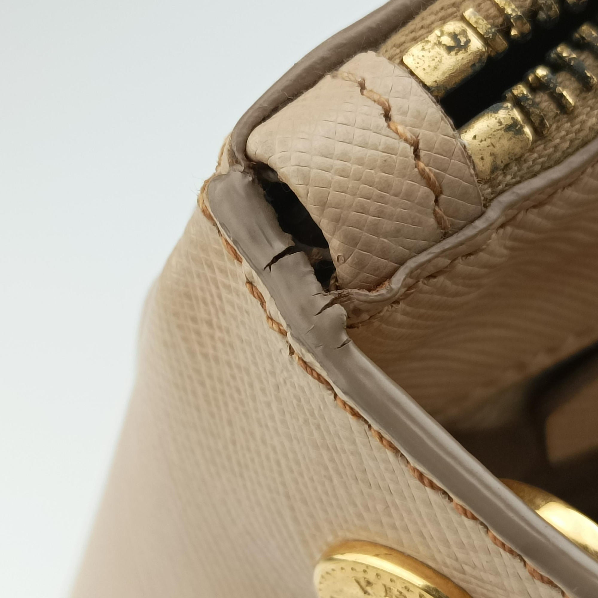 Pre-owned Prada Galleria Beige SAFFIANO Leather BN1786 shoulderbag | stylenewstar